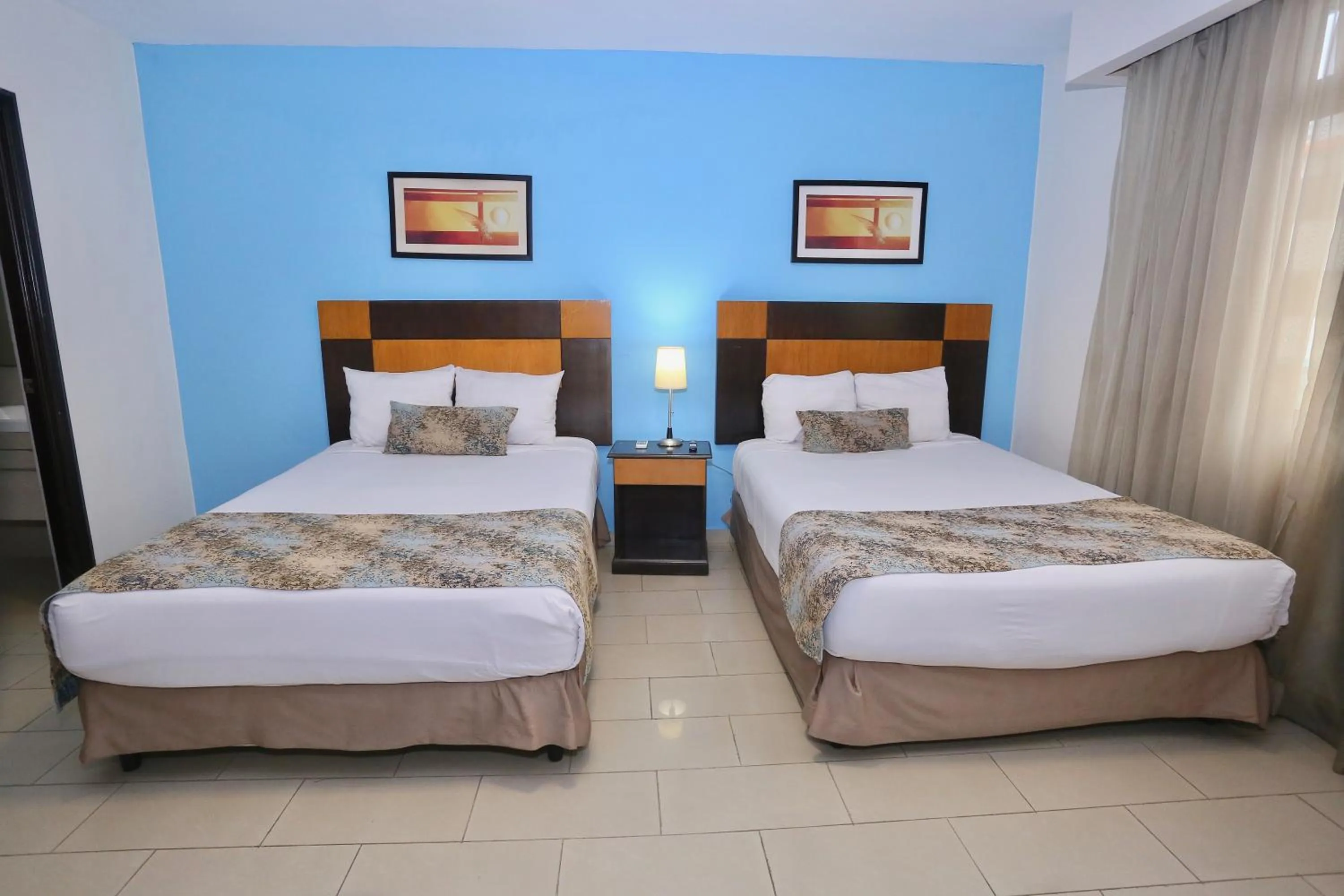 Bed in Metro Hotel Panama