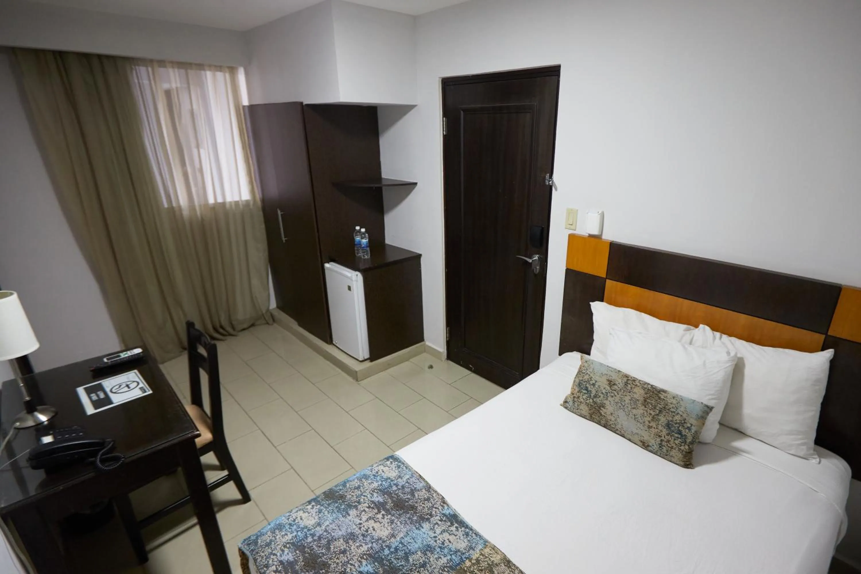 Bed in Metro Hotel Panama