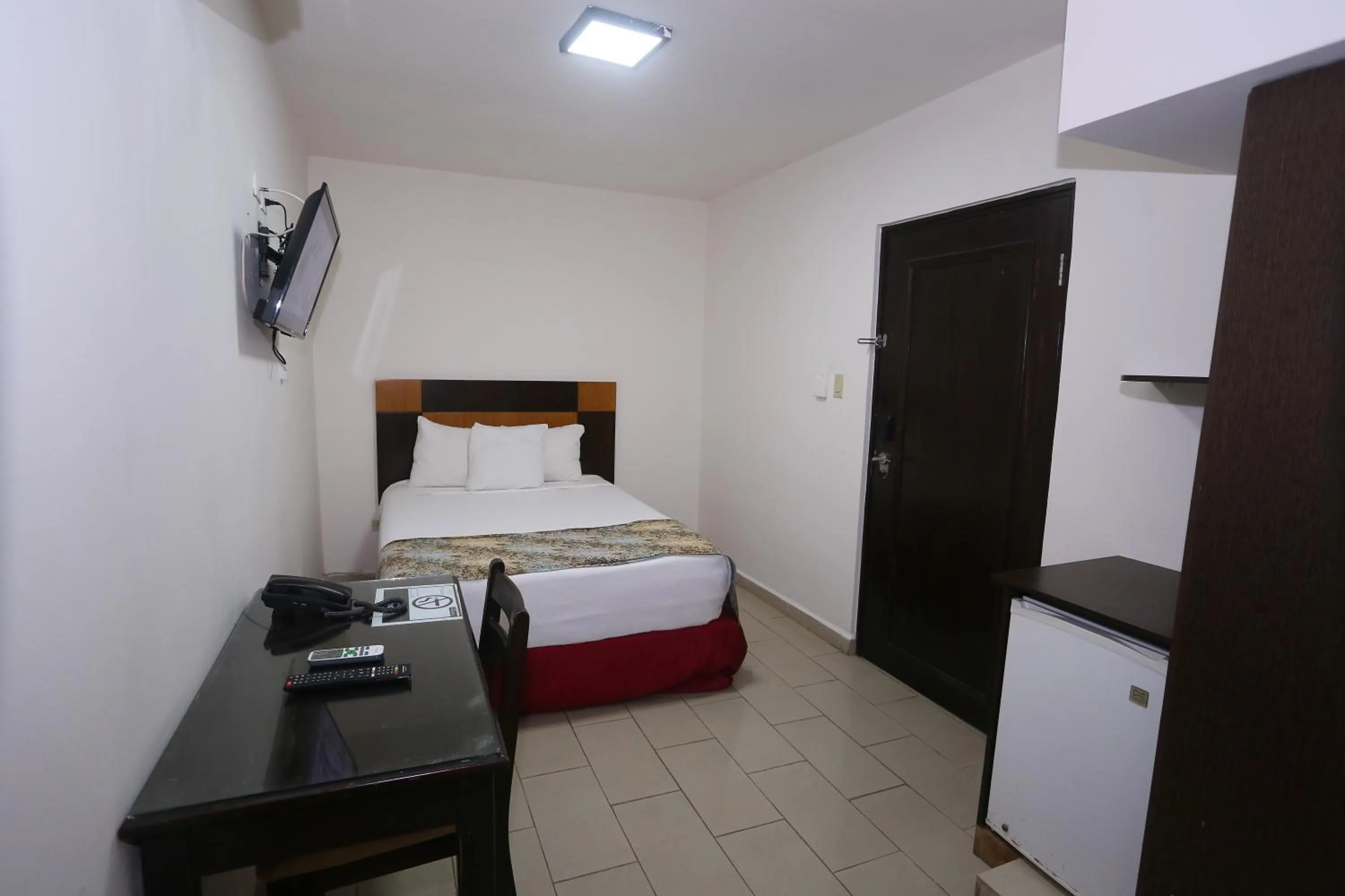 Bed in Metro Hotel Panama