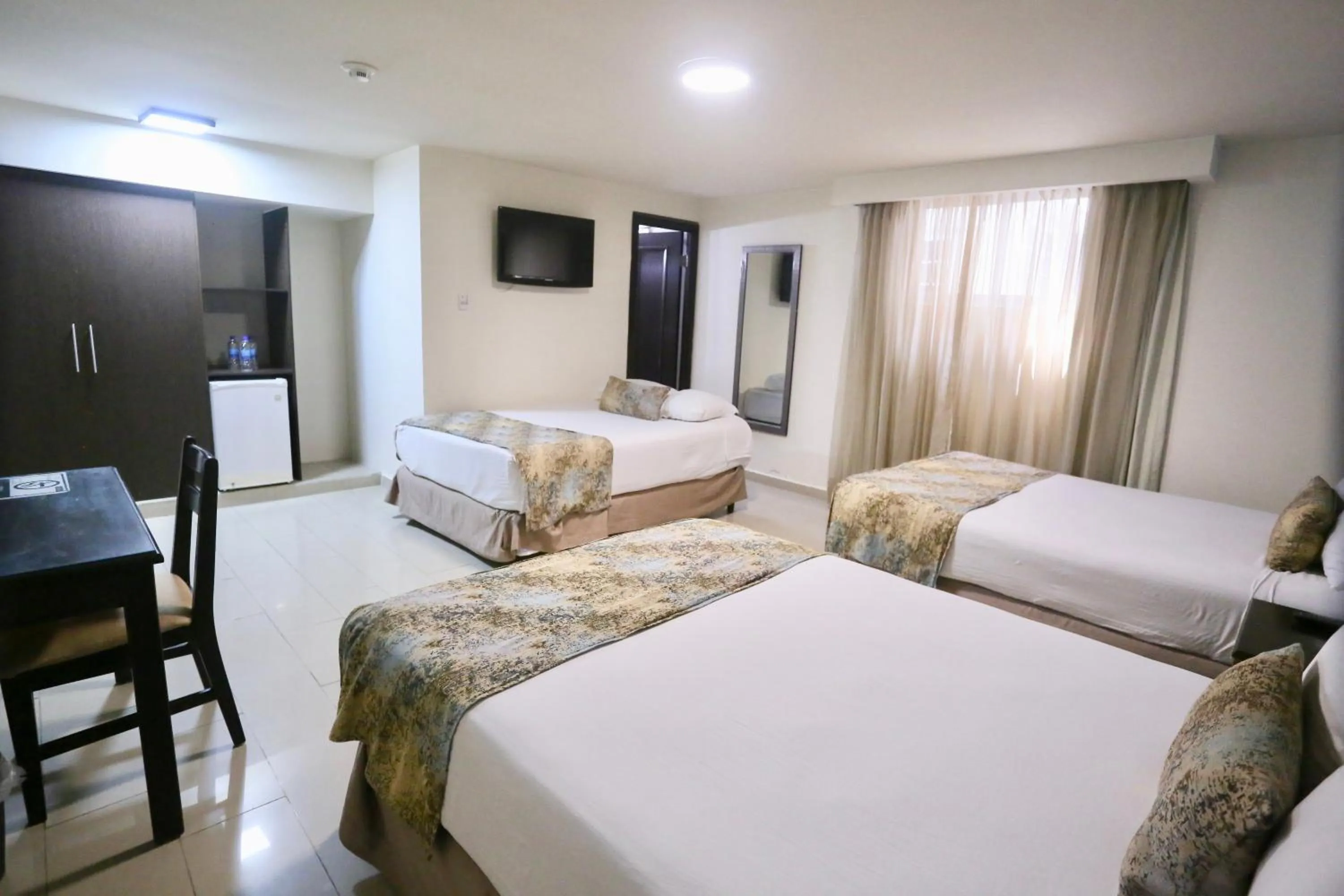 Bed in Metro Hotel Panama