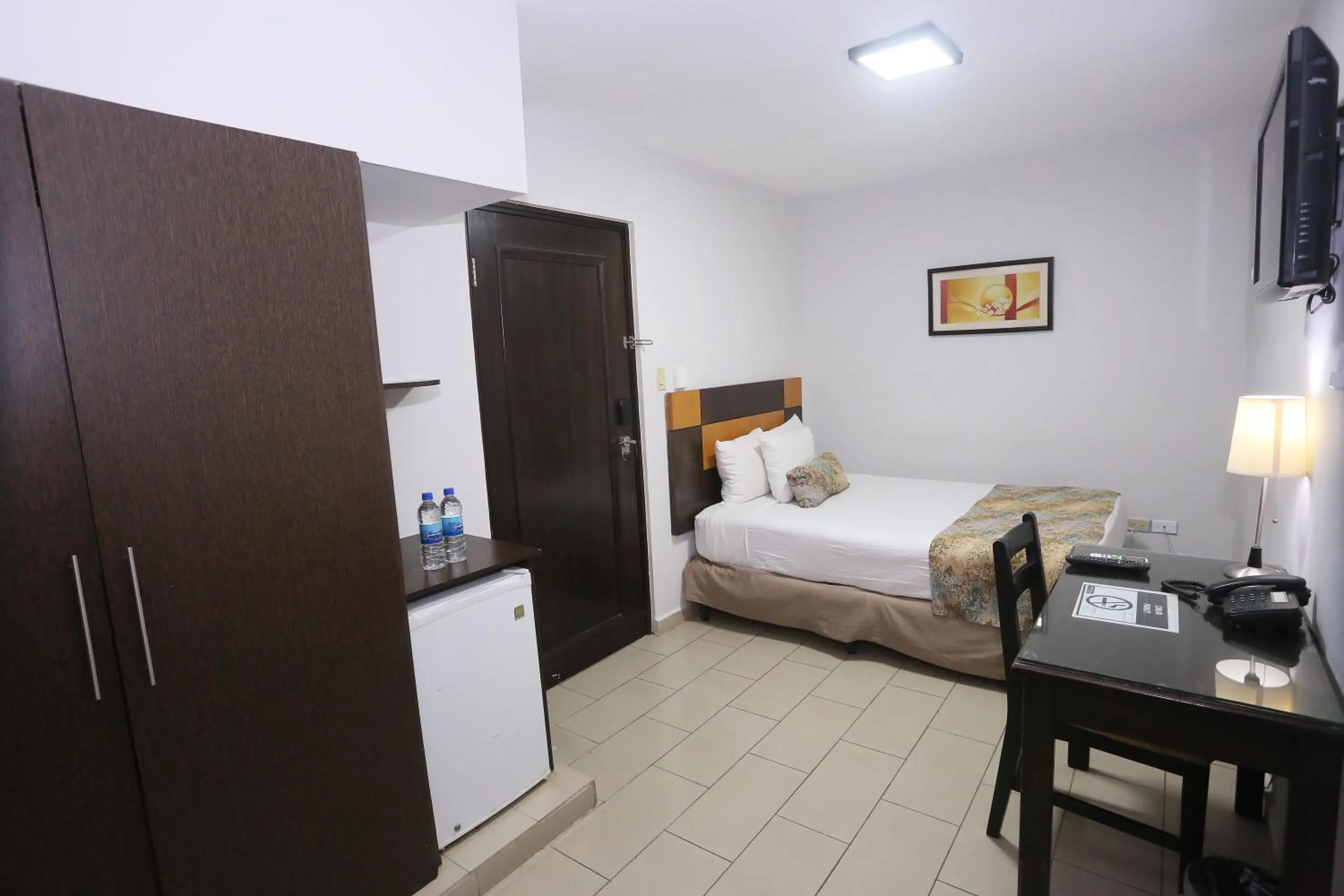 Bed in Metro Hotel Panama