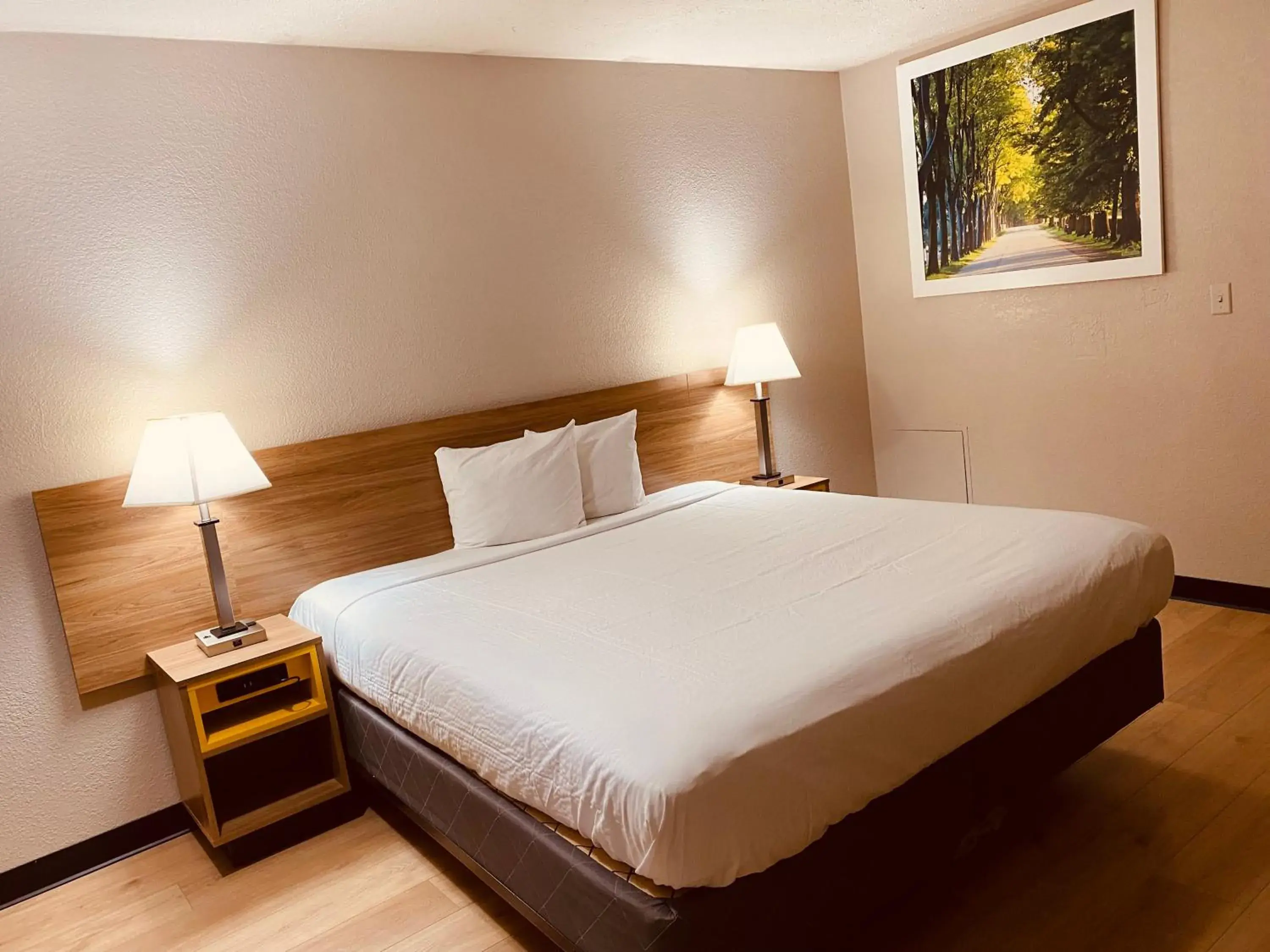 Bed in Days Inn by Wyndham Amherst Bed in Days Inn by Wyndham Amherst