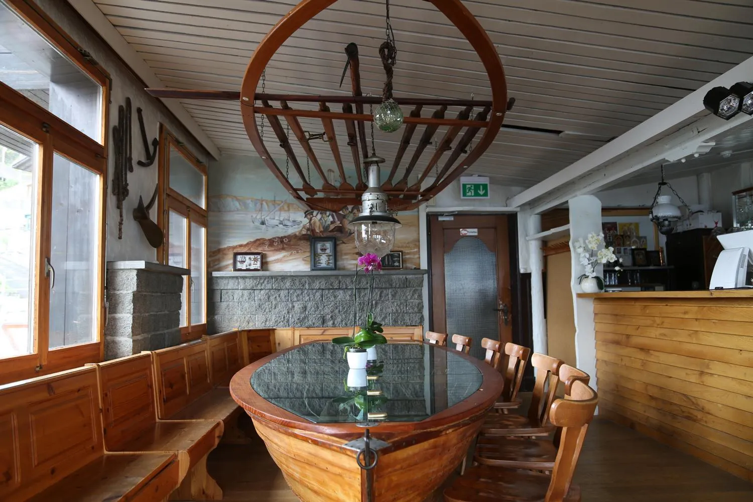 Dining area in Hotel Lakeview bei Interlaken