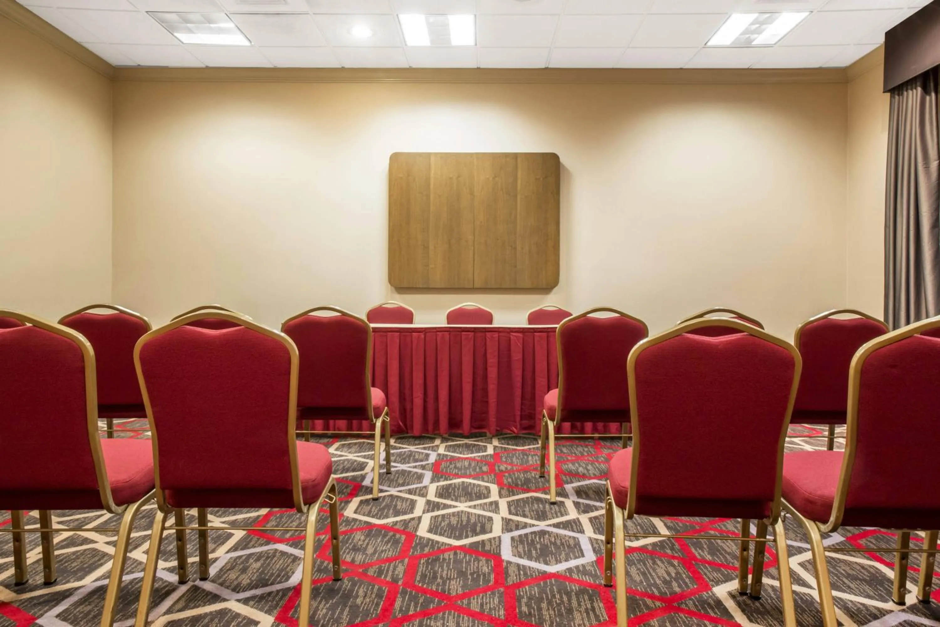 Meeting/conference room in Quality Inn Lexington -Horse Park
