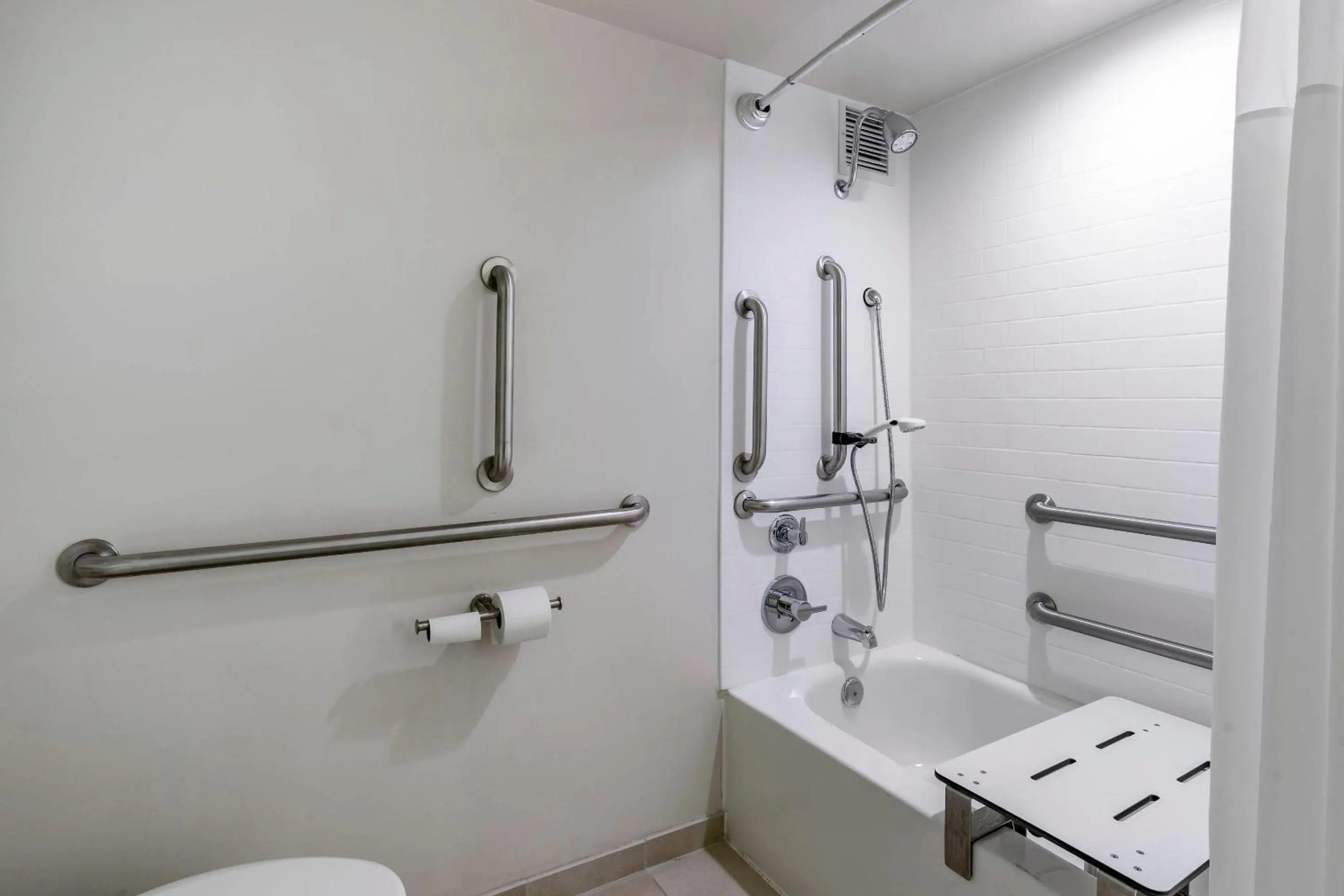 Bedroom in Quality Inn Lexington -Horse Park