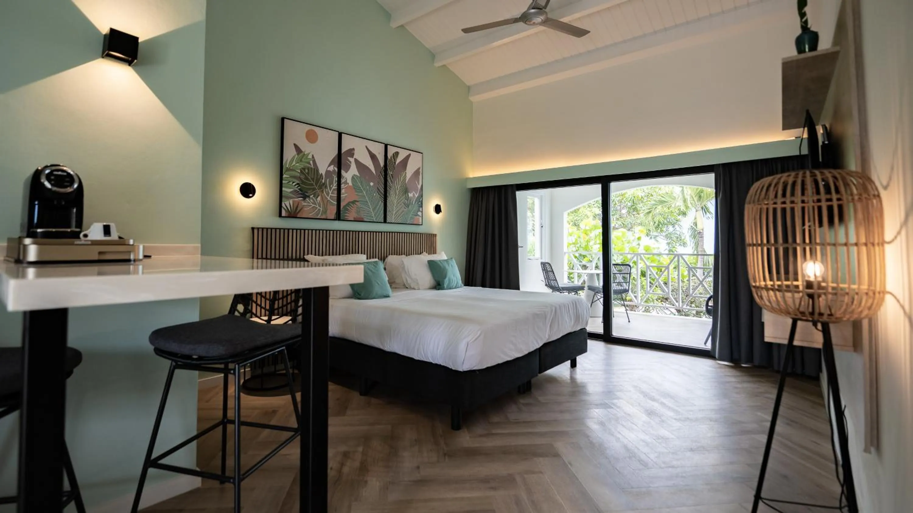 Photo of the whole room, Bed in Blue Bay Lodges