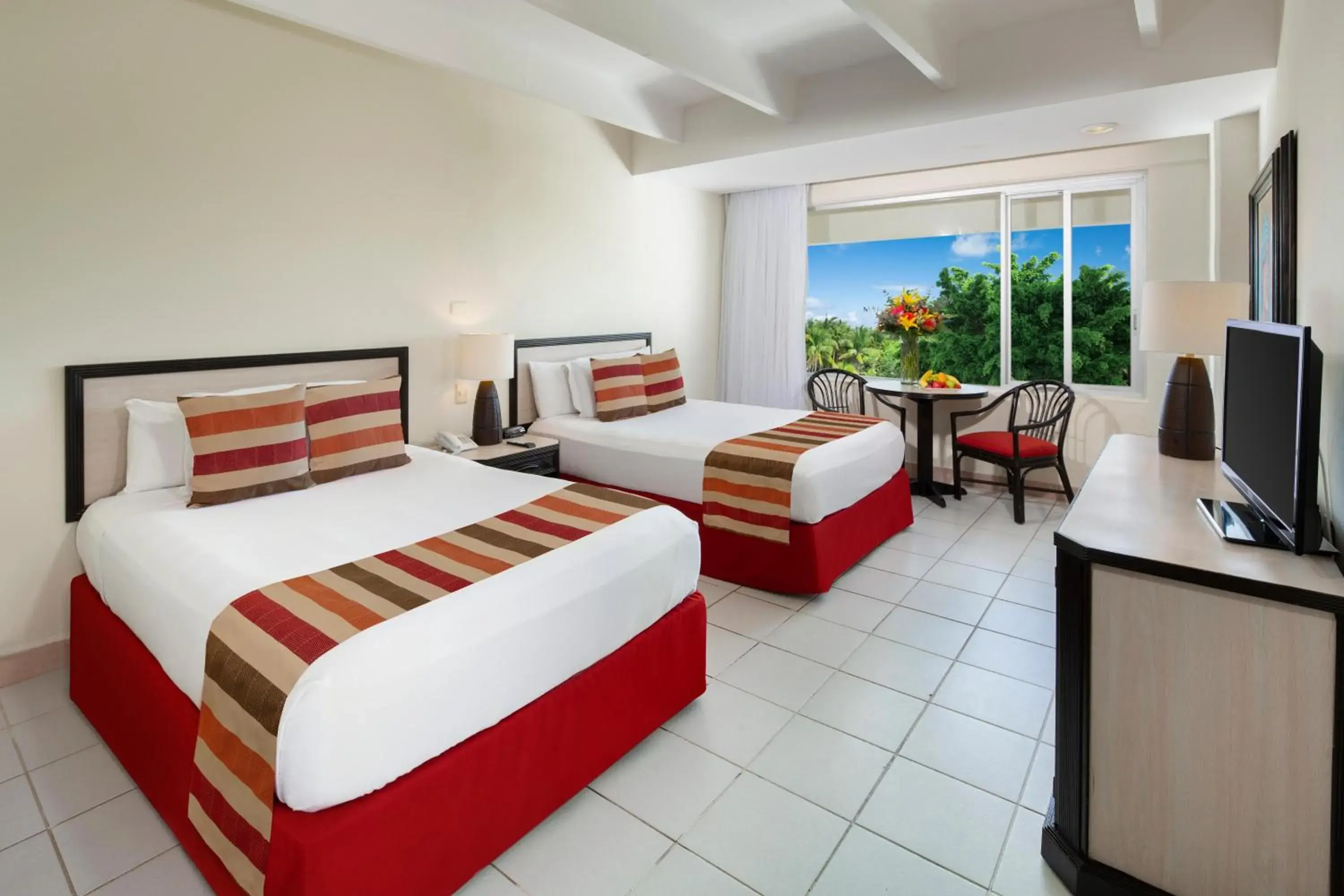 Photo of the whole room, Bed in Oasis Palm - All Inclusive Photo of the whole room, Bed in Oasis Palm - All Inclusive