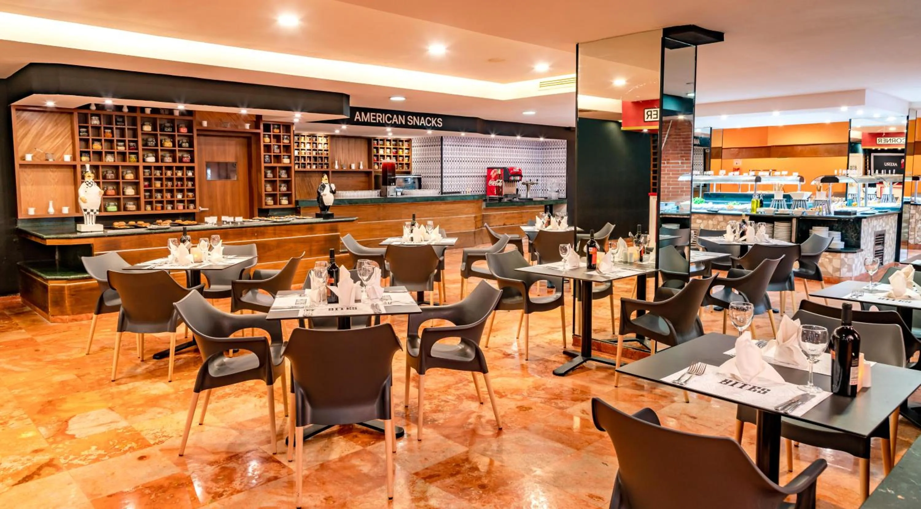 Restaurant/places to eat in Oasis Palm - All Inclusive