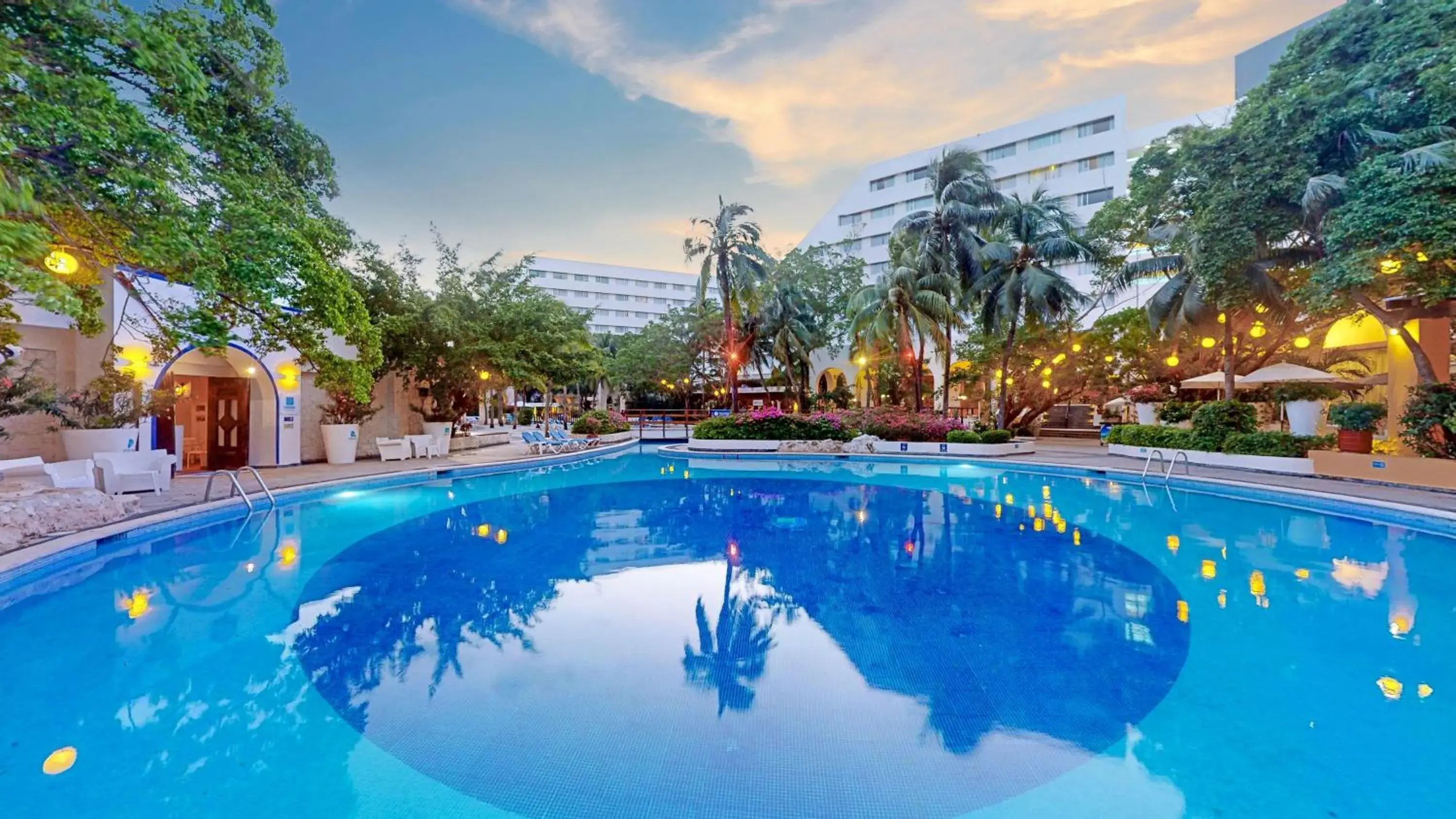 Swimming pool in Oasis Palm - All Inclusive Swimming pool in Oasis Palm - All Inclusive