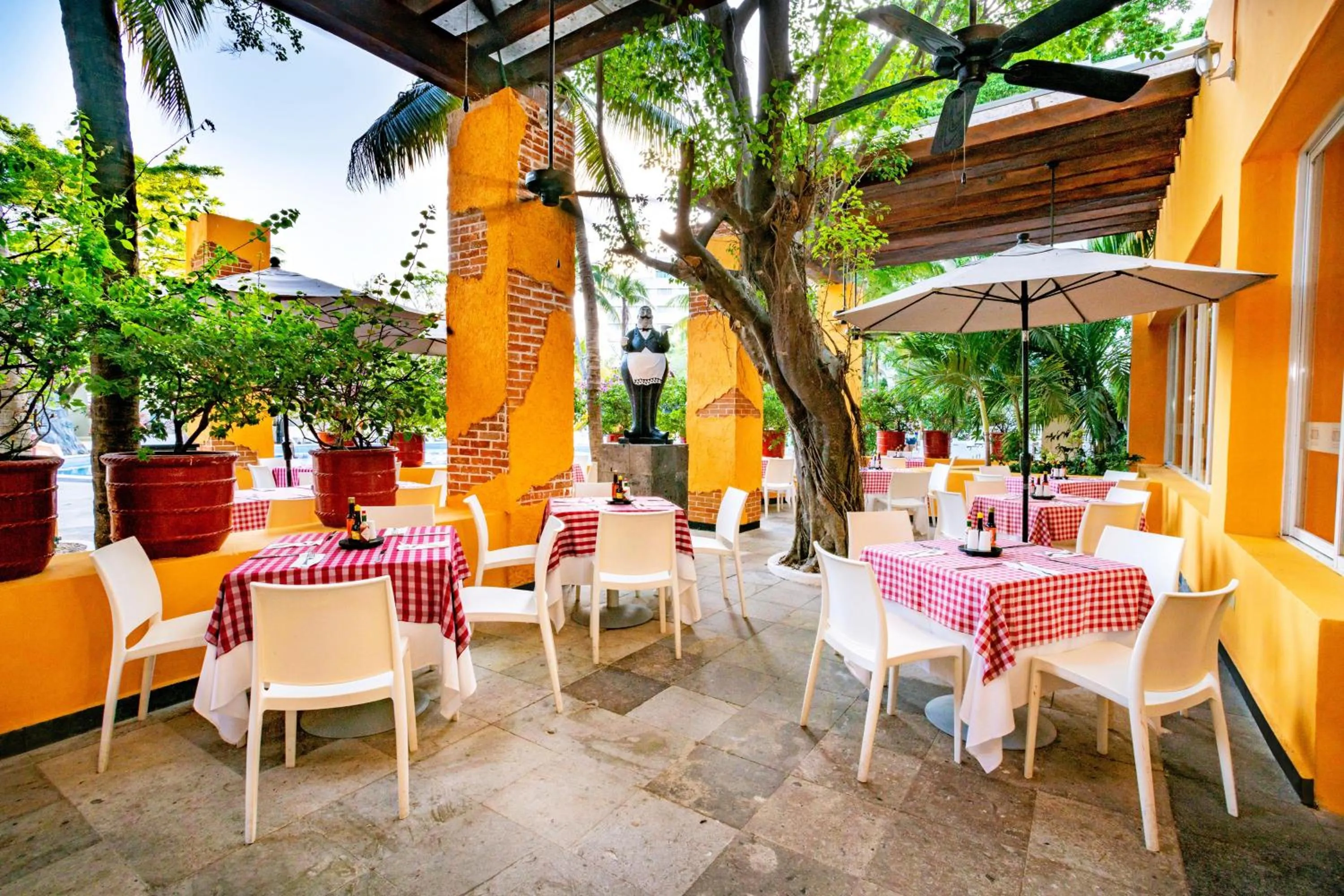 Restaurant/places to eat in Oasis Palm - All Inclusive