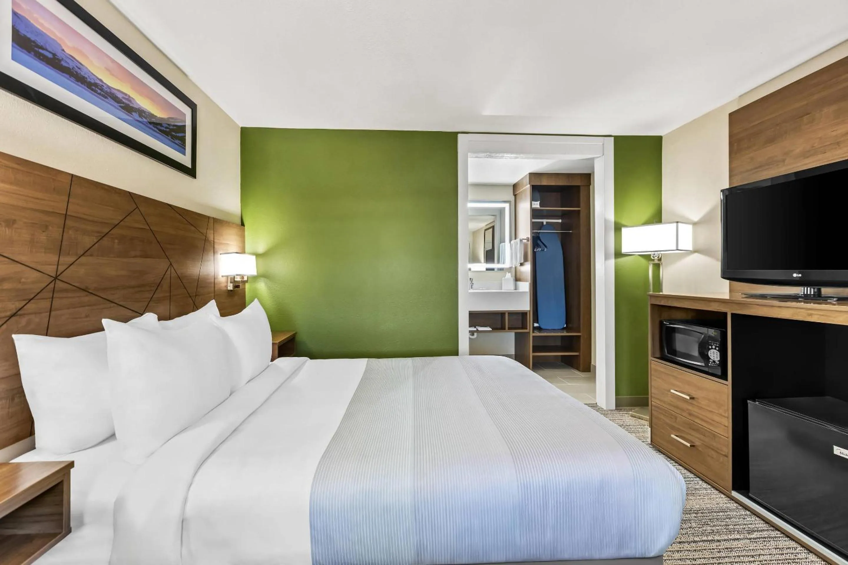 Bedroom, Bed in Quality Inn