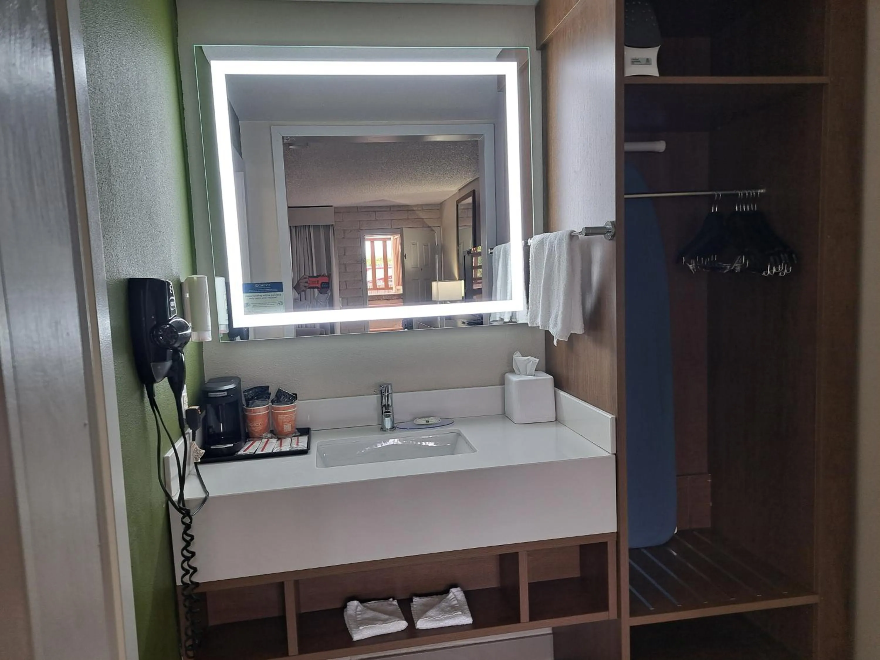 Bathroom in Quality Inn