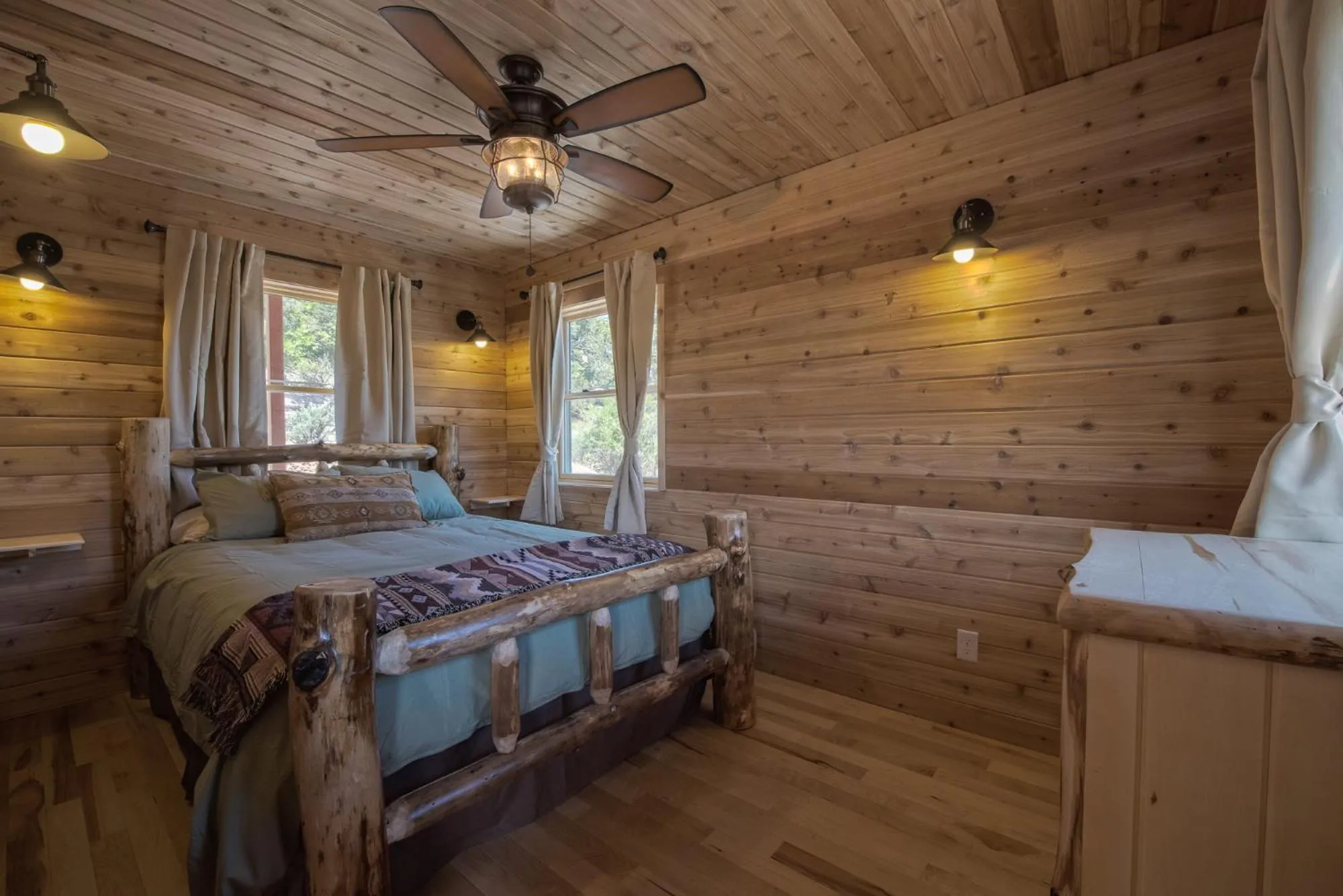 Bed in Boulder Mountain Guest Ranch