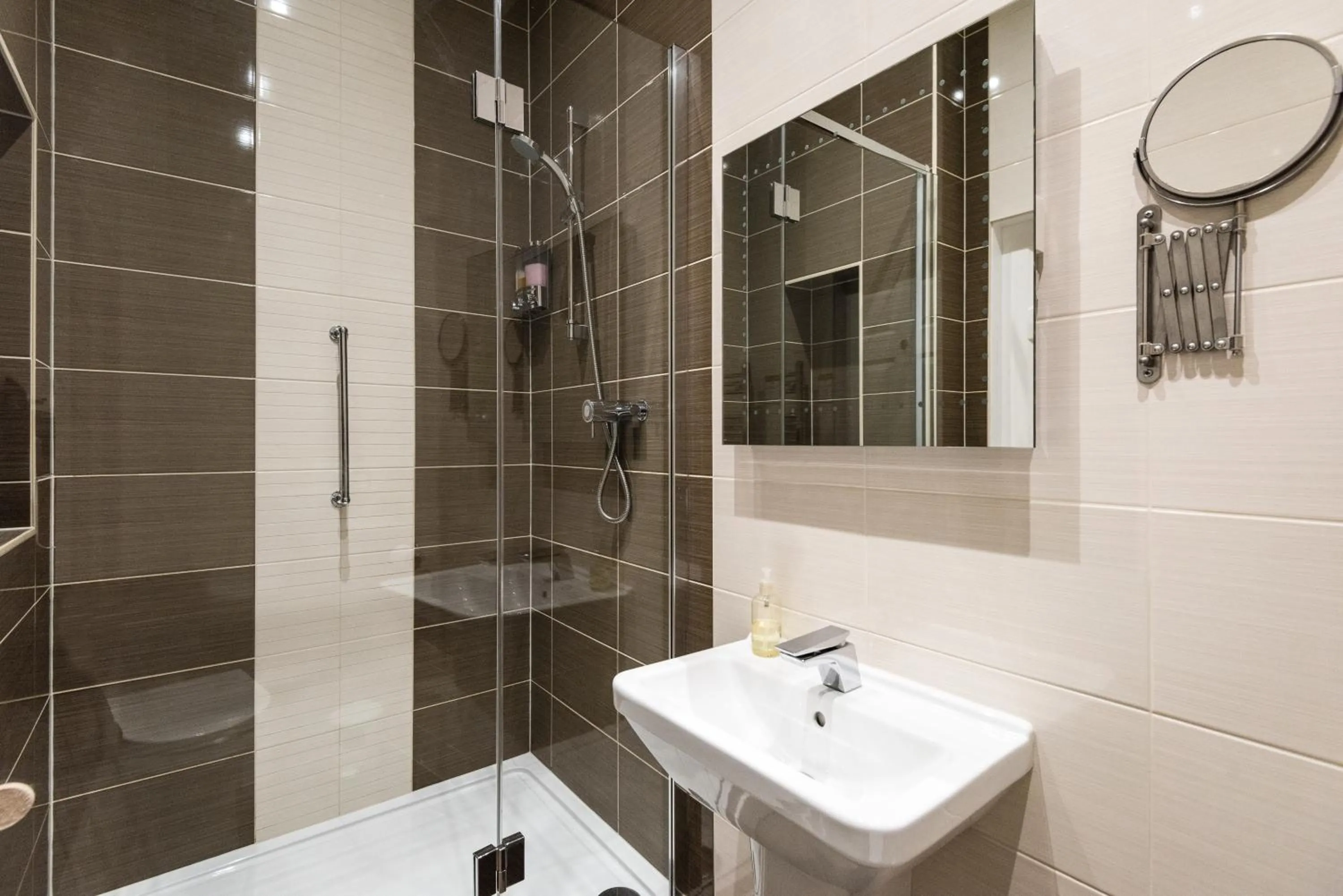 The Claymore Guest House