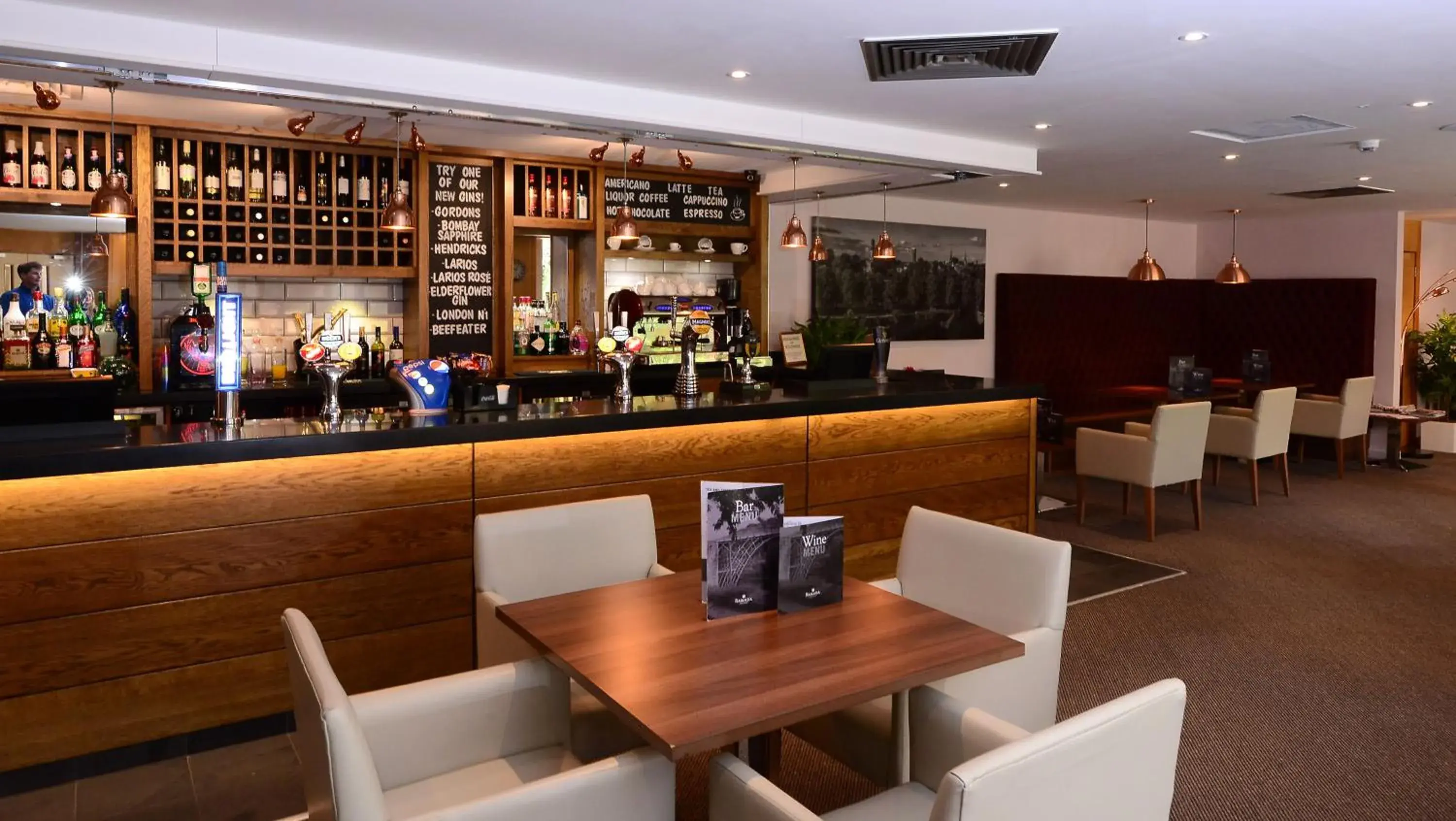 Lounge or bar in Ramada Telford Ironbridge Lounge or bar in Ramada Telford Ironbridge