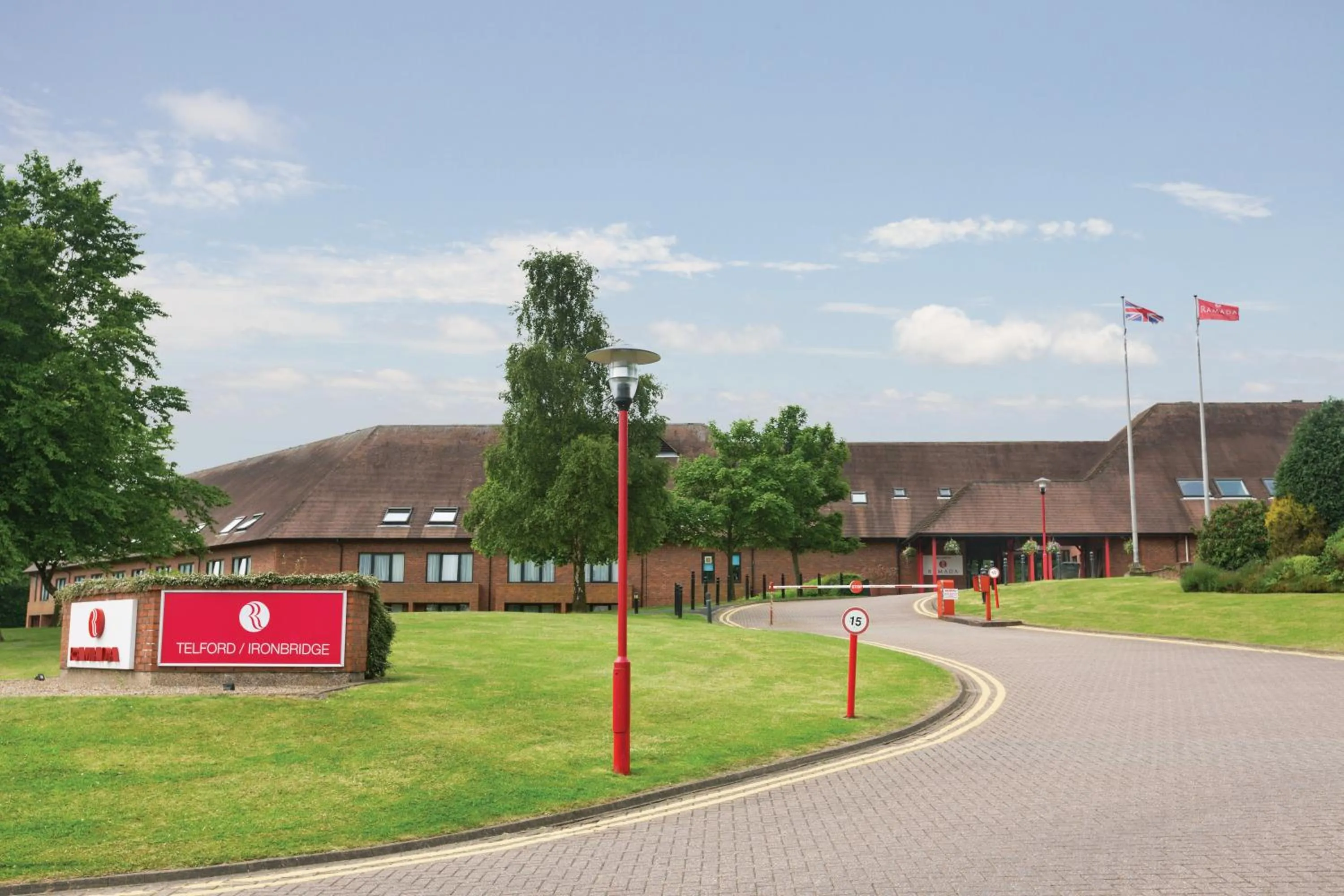 Facade/entrance in Ramada Telford Ironbridge
