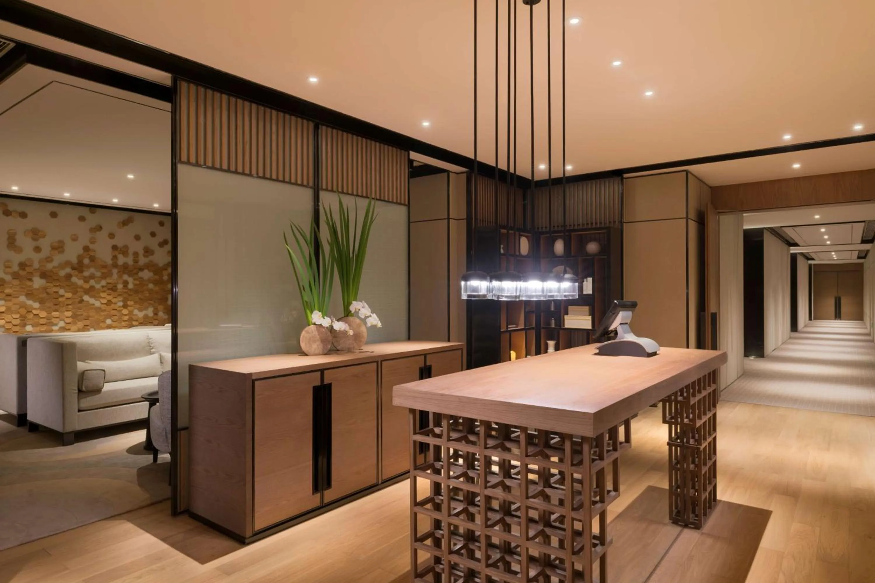 Spa and wellness centre/facilities, Bed in Hyatt Regency Shenzhen Airport