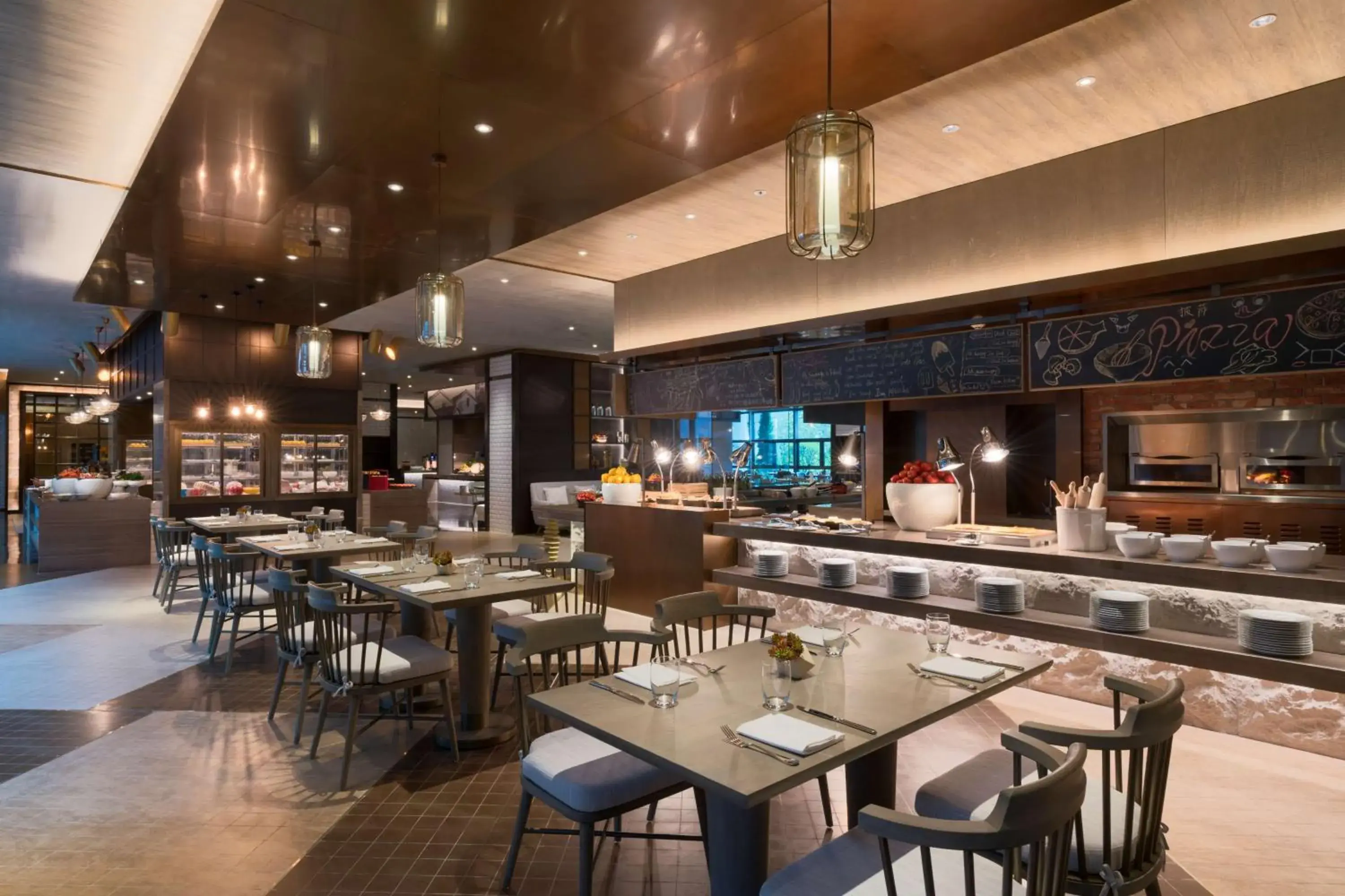 Restaurant/places to eat in Hyatt Regency Shenzhen Airport Restaurant/places to eat in Hyatt Regency Shenzhen Airport