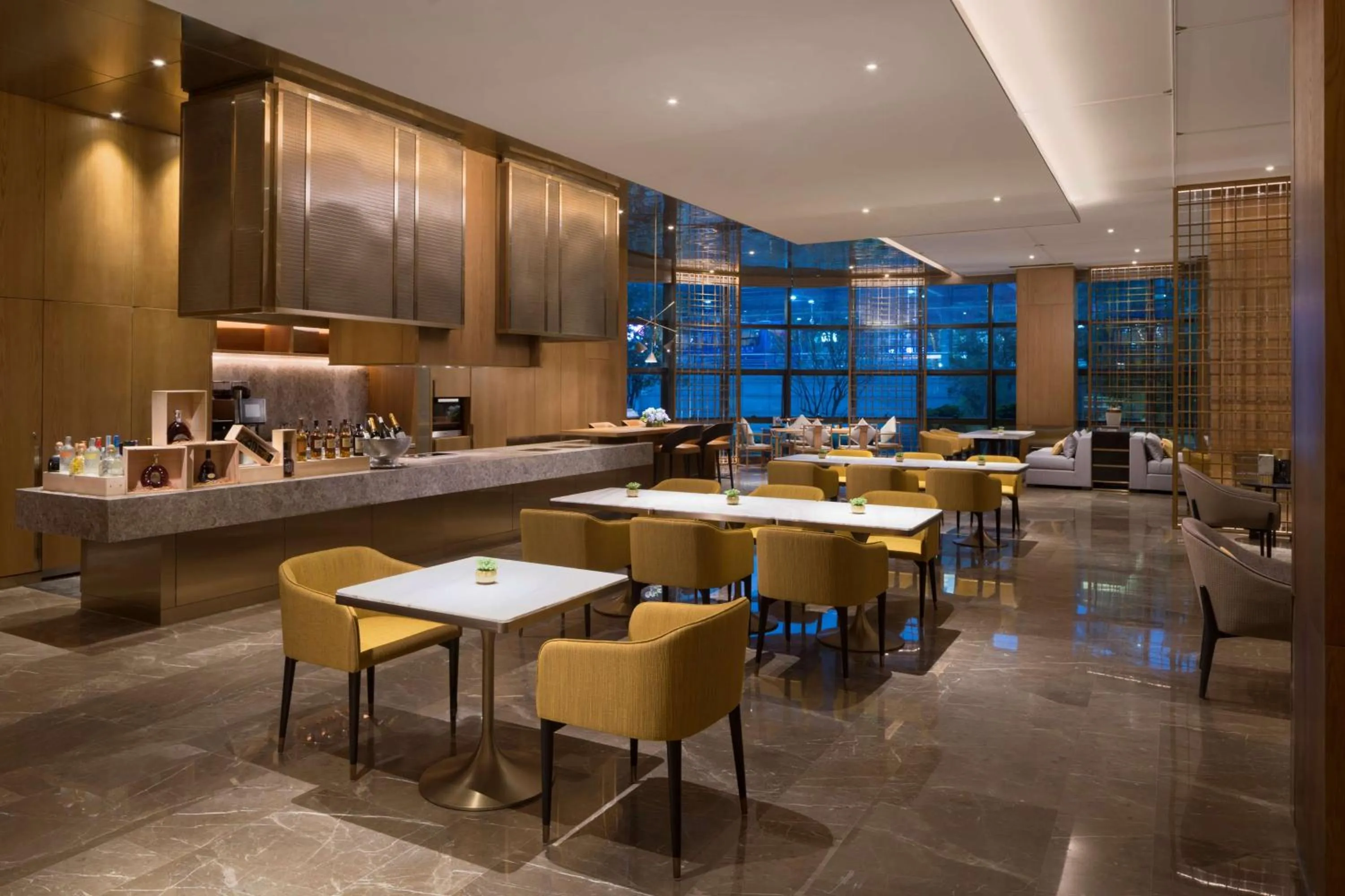 Restaurant/places to eat in Hyatt Regency Shenzhen Airport