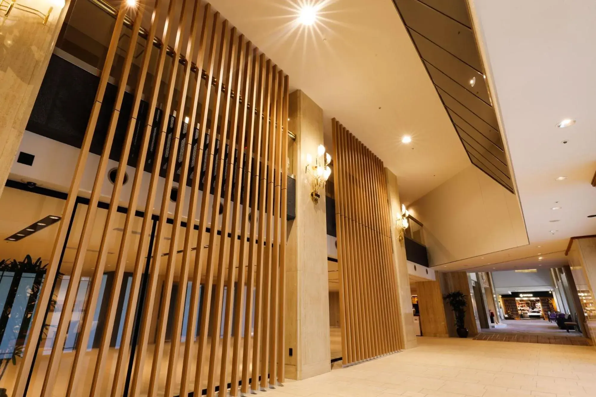 Lobby or reception in Hida Takayama Onsen Takayama Green Hotel - KEIO GROUP HOTELS - Lobby or reception in Hida Takayama Onsen Takayama Green Hotel - KEIO GROUP HOTELS -