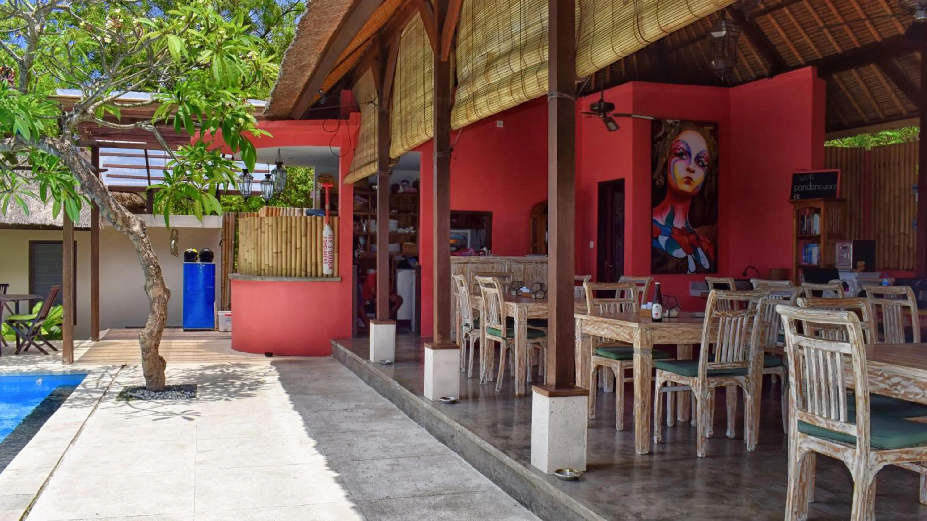 Restaurant/places to eat in Pandana Boutique Hotel