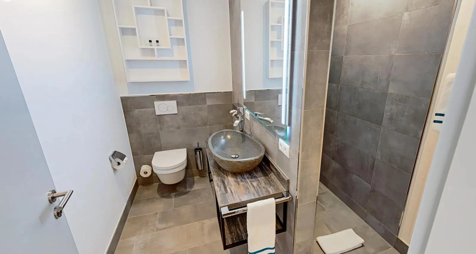 Toilet in Boardinghouse Emden