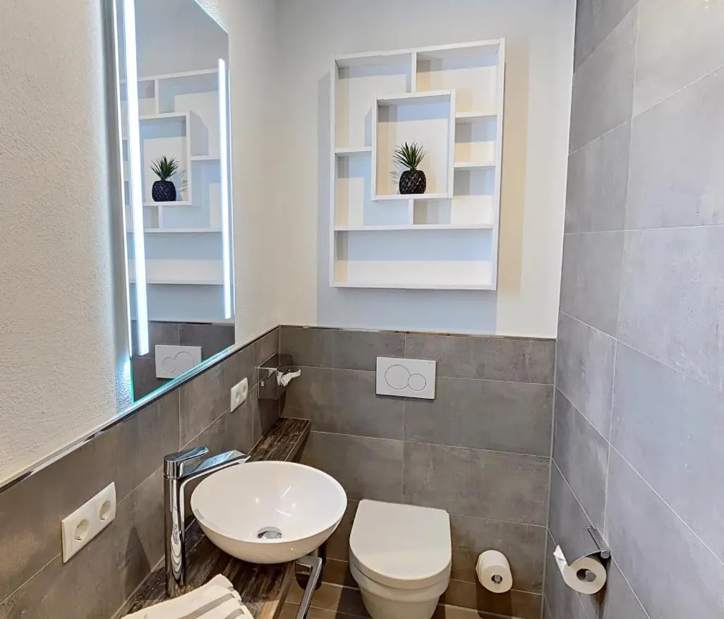 Toilet in Boardinghouse Emden