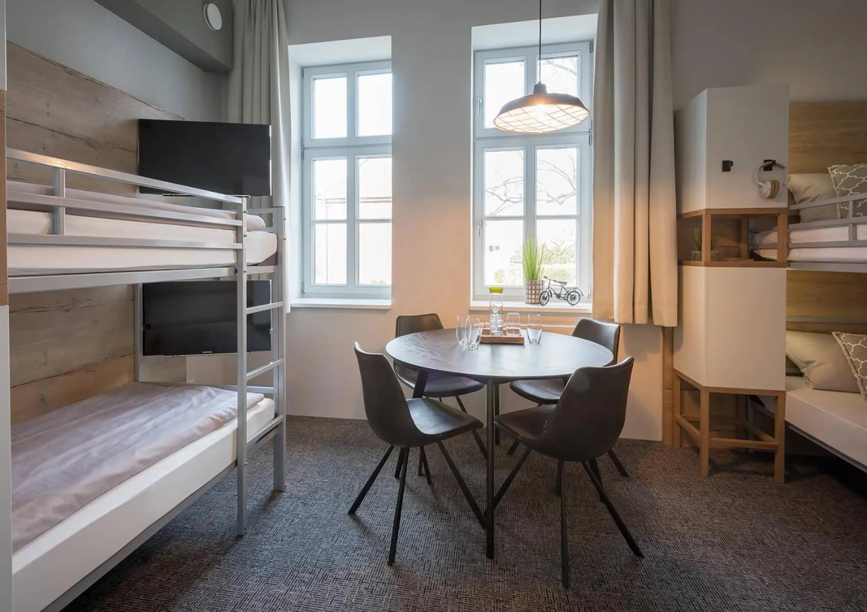 Decorative detail, Bed in Boardinghouse Emden