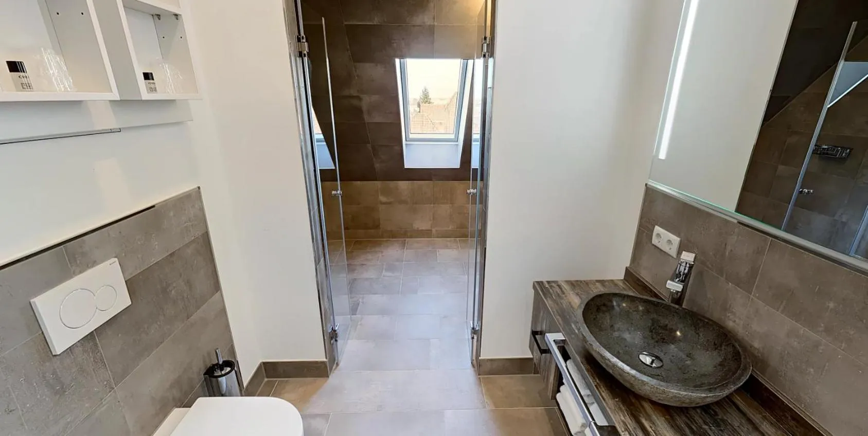 Shower in Boardinghouse Emden