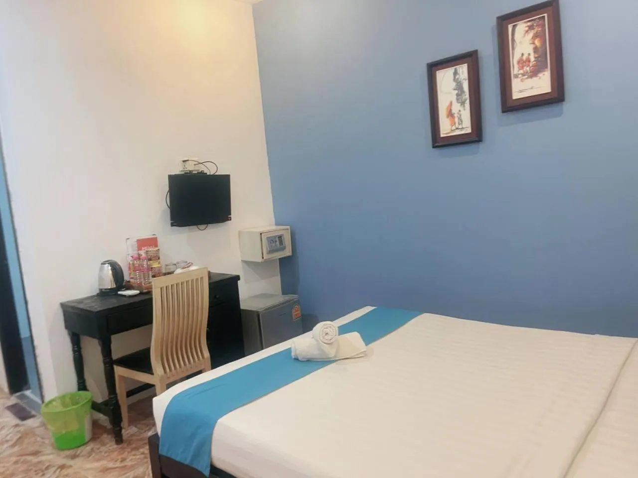 Bed in Best Central Point Hotel