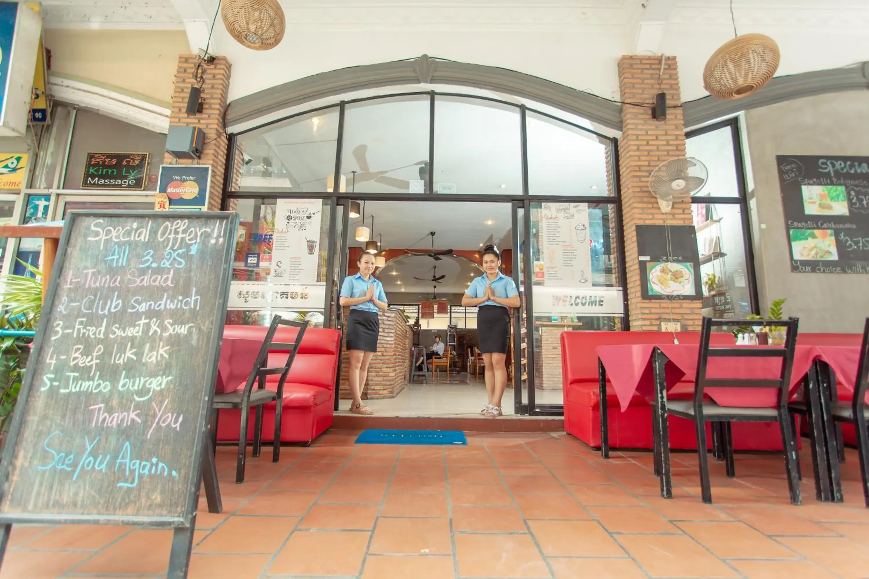 Property building in Best Central Point Hotel Property building in Best Central Point Hotel