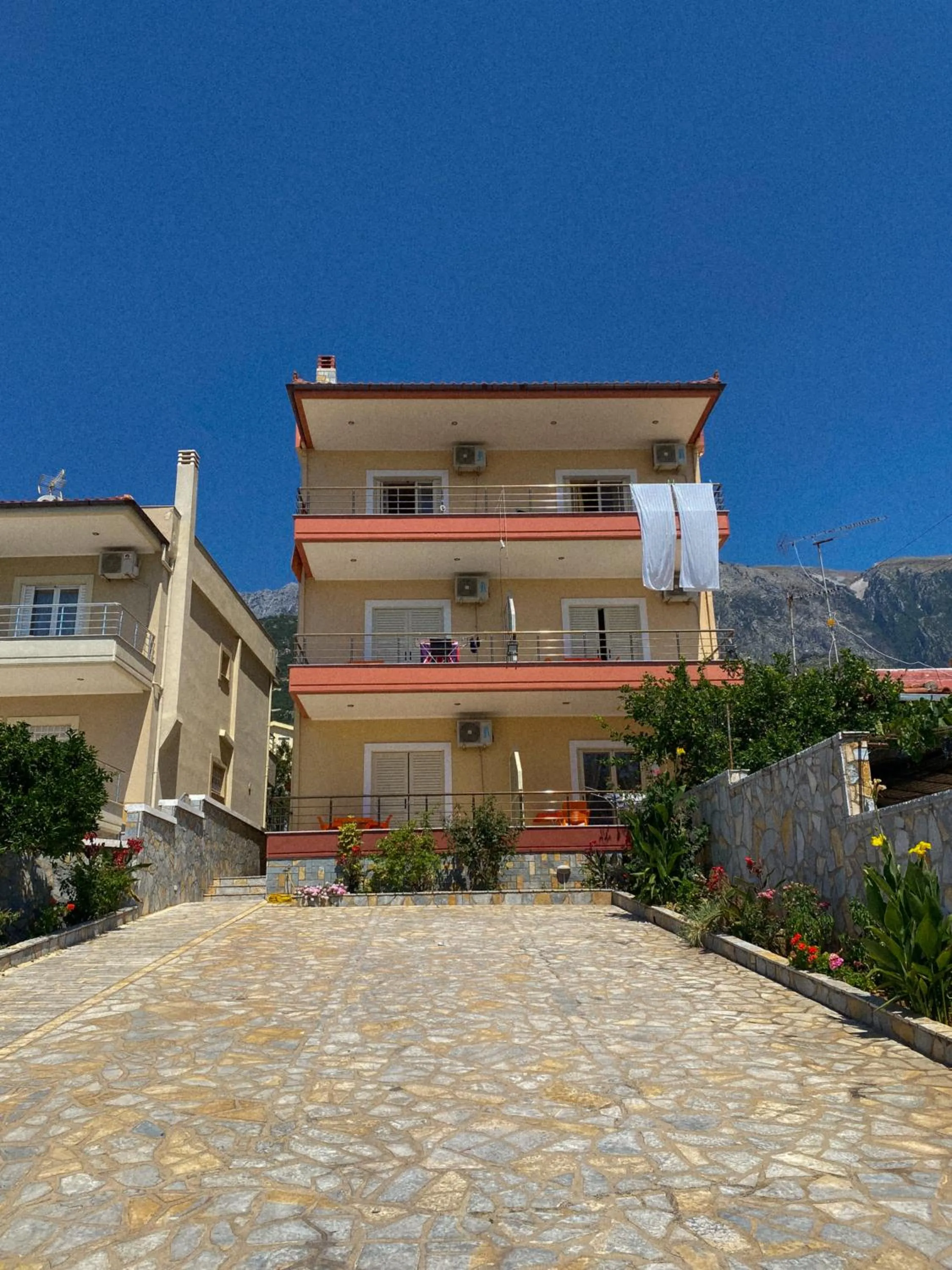Dhori House Dhermi