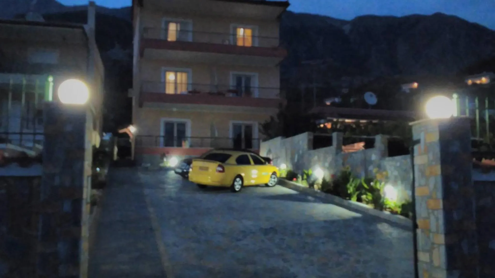 Dhori House Dhermi