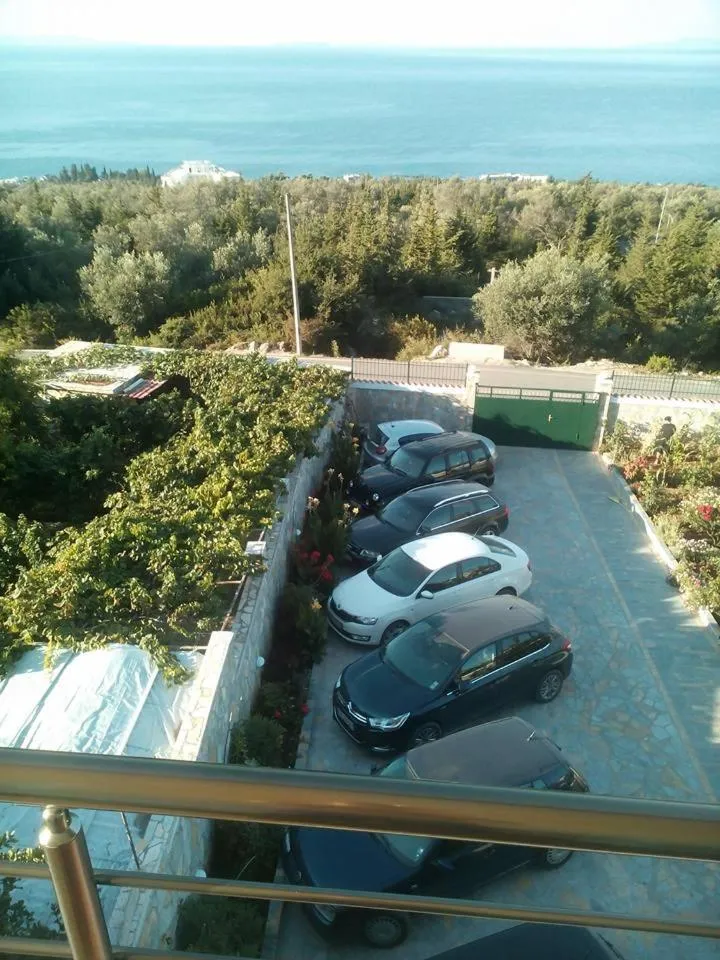 Dhori House Dhermi