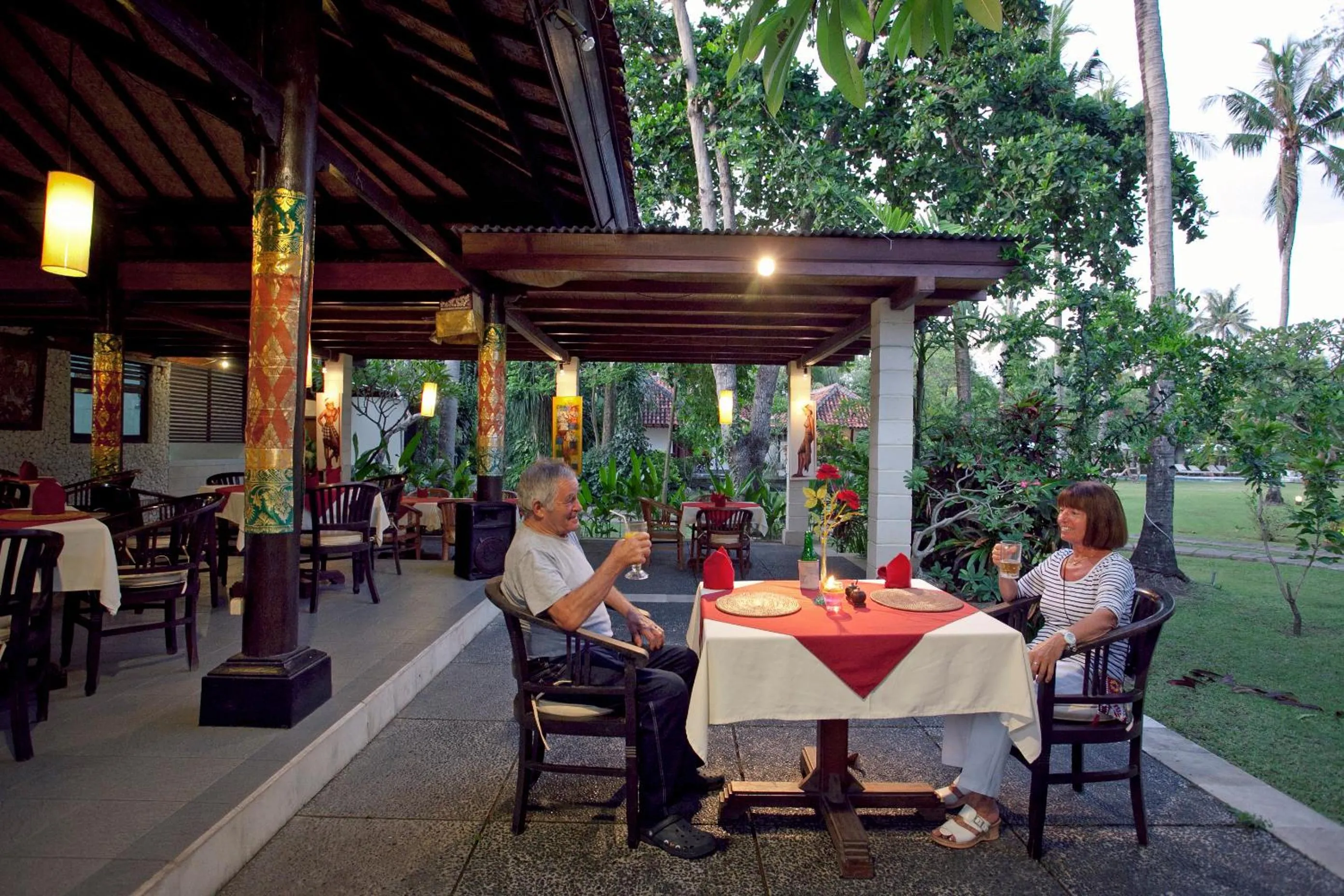 Restaurant/places to eat in Natah Bale Villas