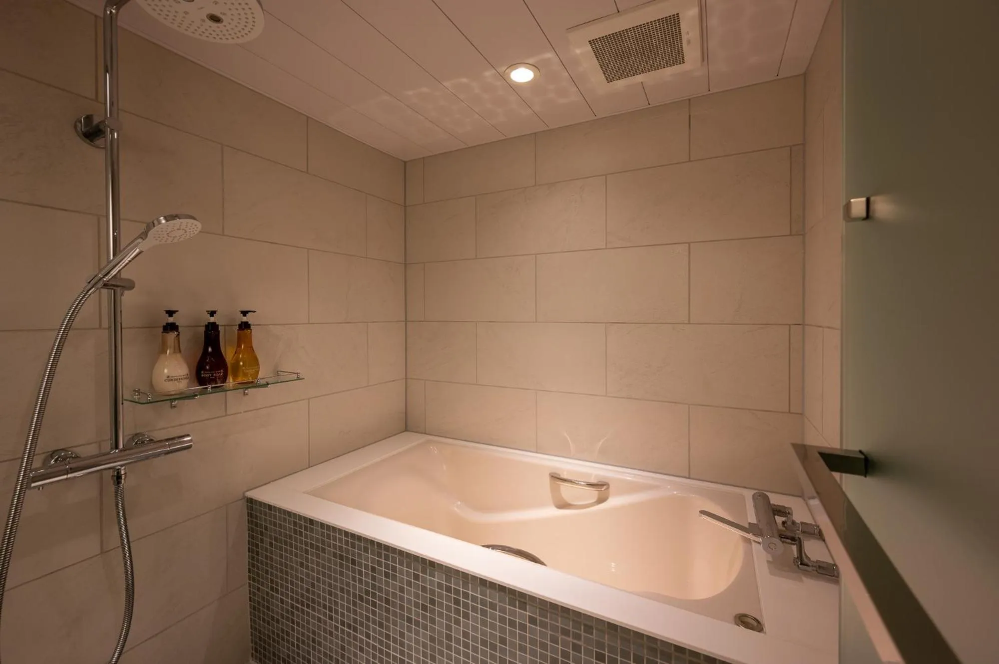 Bathroom in Kawamotoya