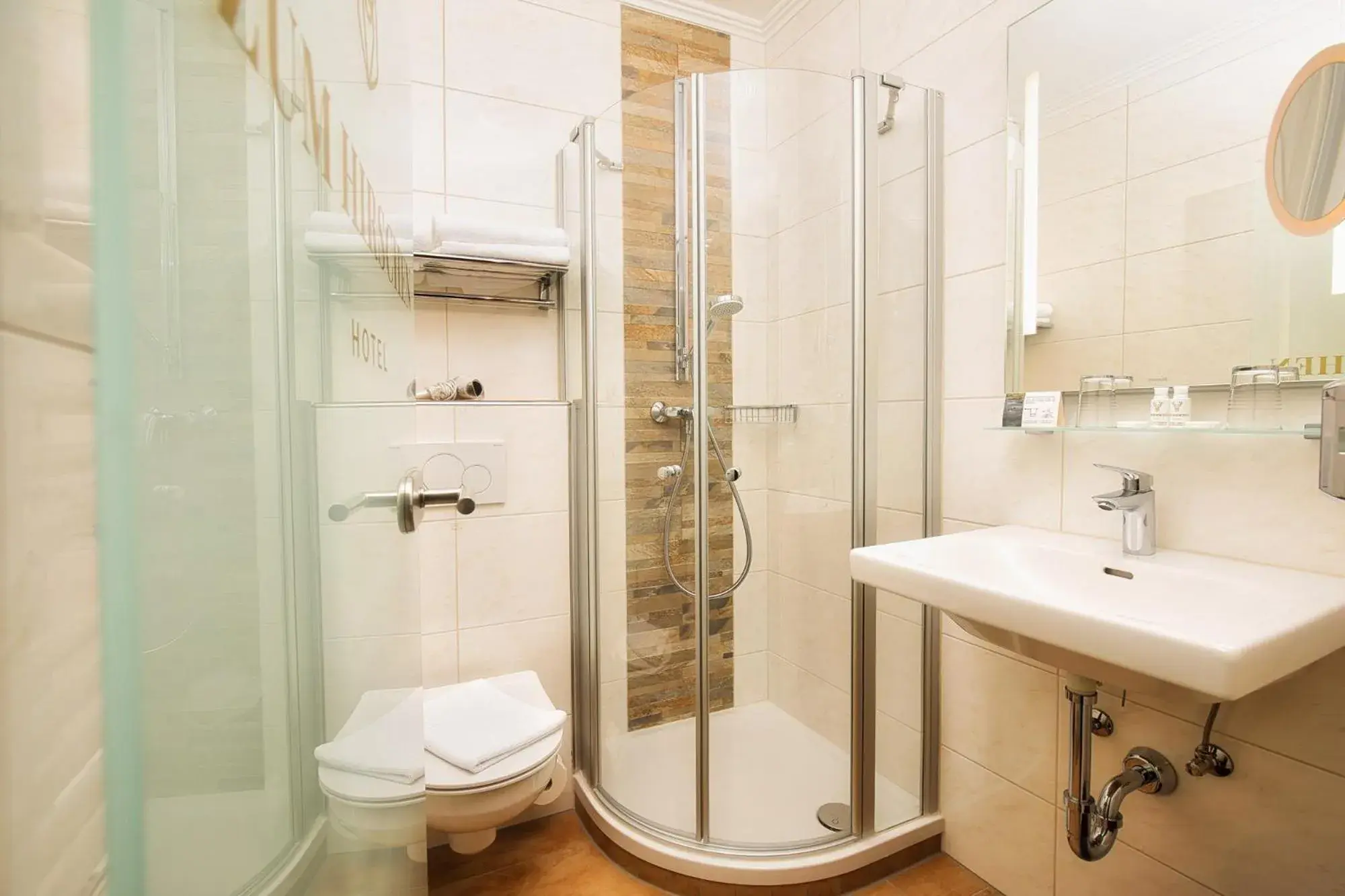 Single Room in Hotel zum Hirschen Single Room in Hotel zum Hirschen
