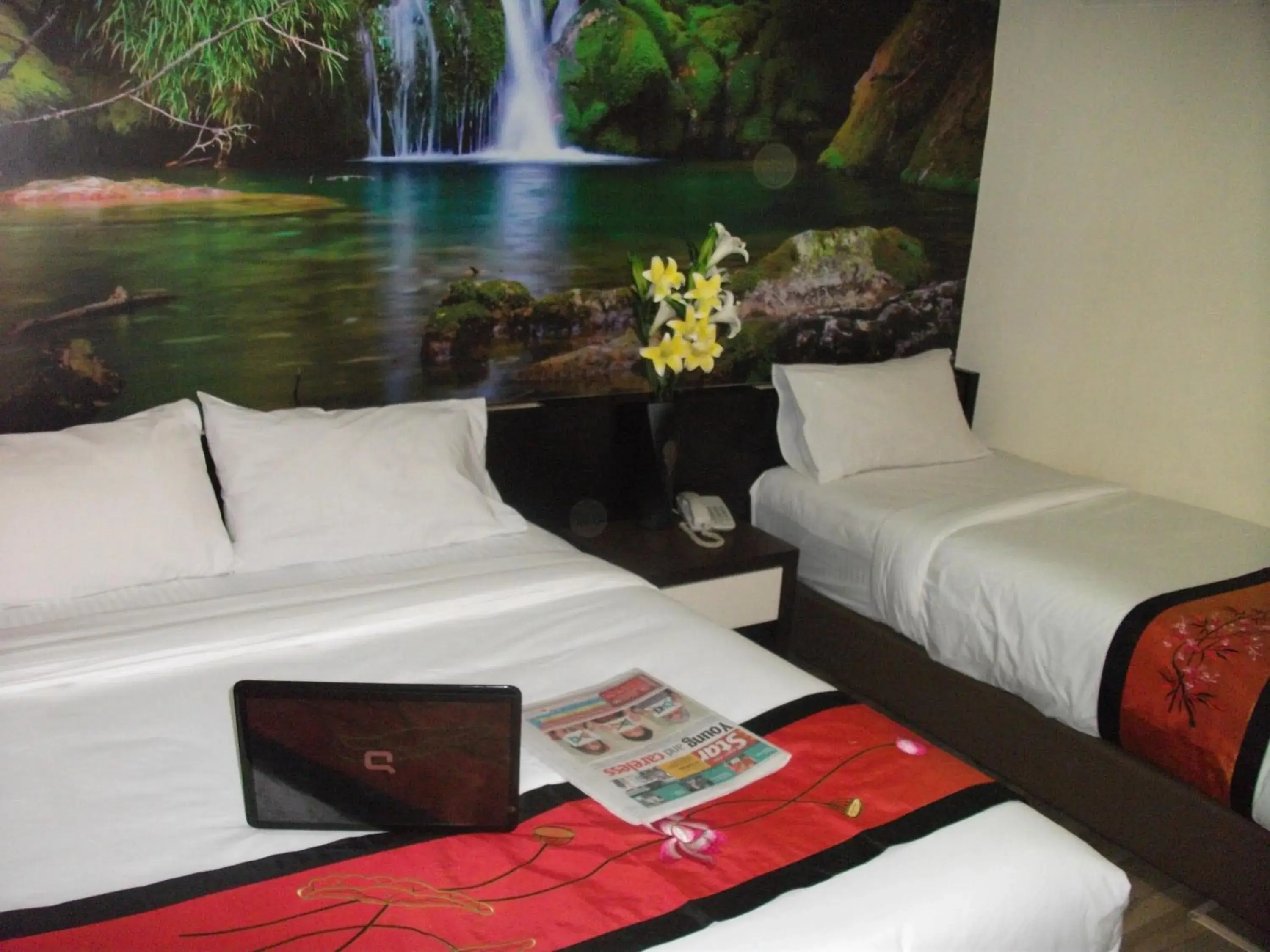 Photo of the whole room, Bed in Swiss Hotel Kuala Lumpur