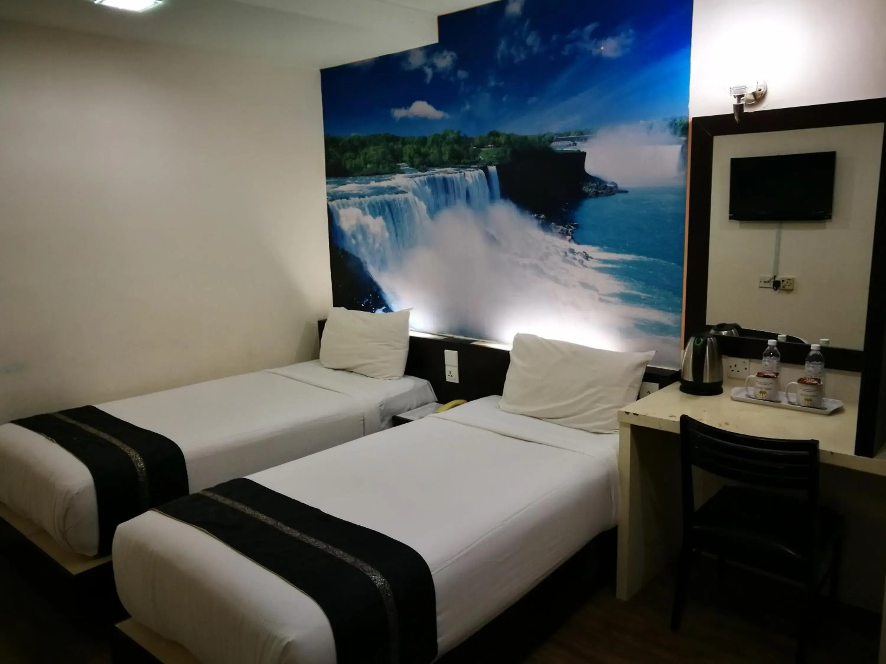 Photo of the whole room, Bed in Swiss Hotel Kuala Lumpur