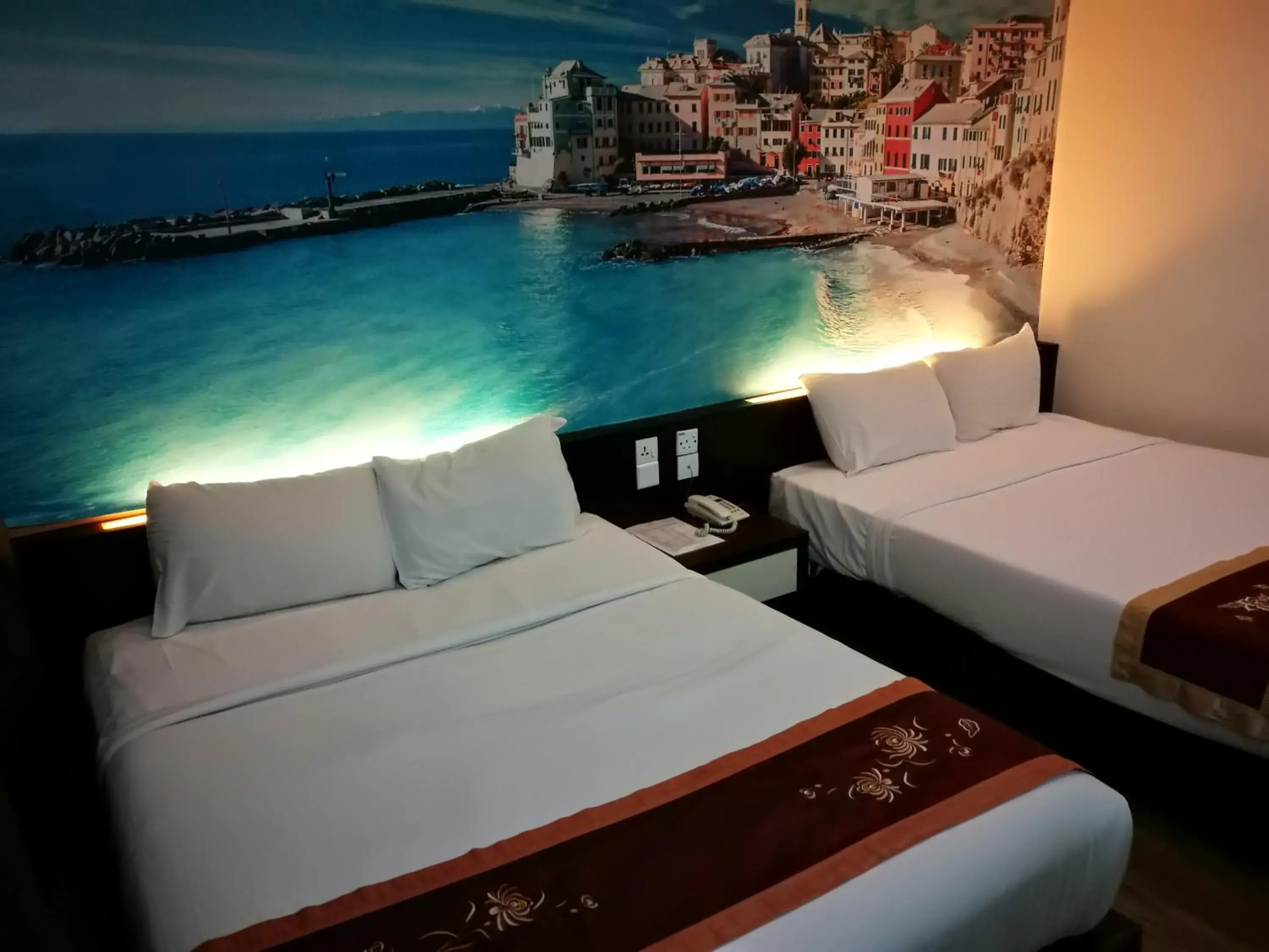 Bedroom, Bed in Swiss Hotel Kuala Lumpur