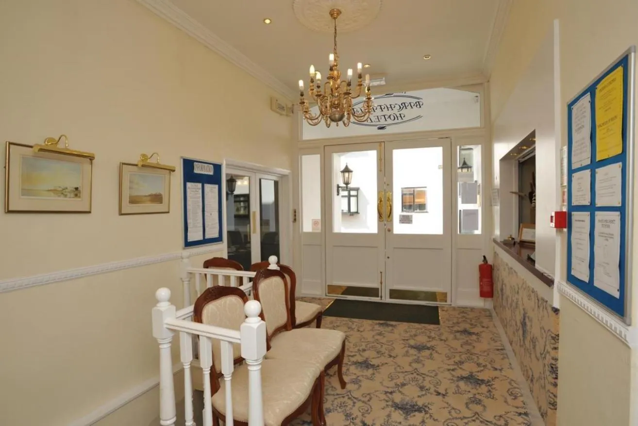 Facade/entrance in New Birchfield Hotel