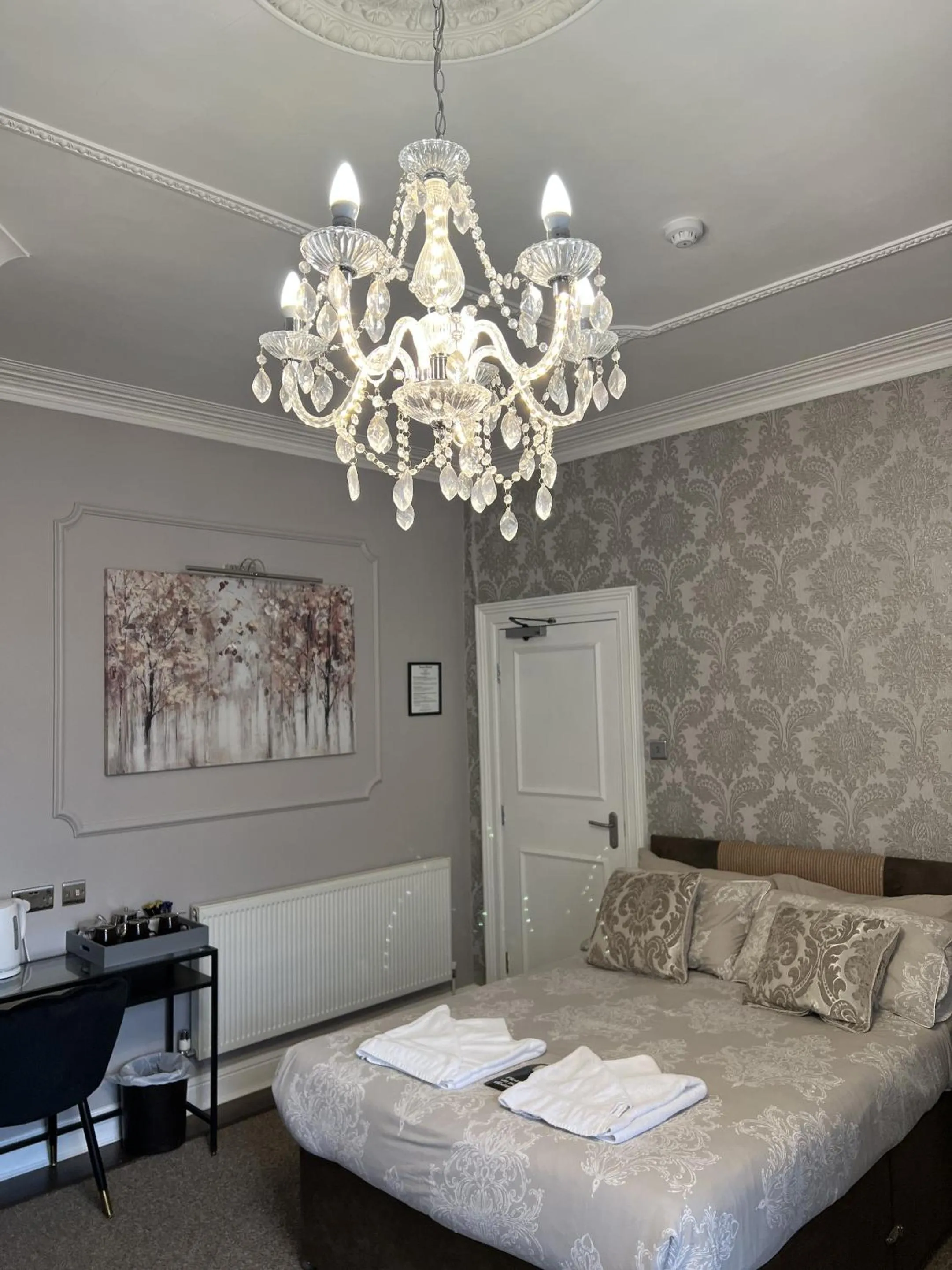 Bedroom, Bed in Tanes Hotel