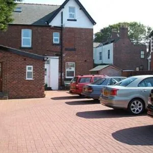Facade/entrance in Launceston Villa