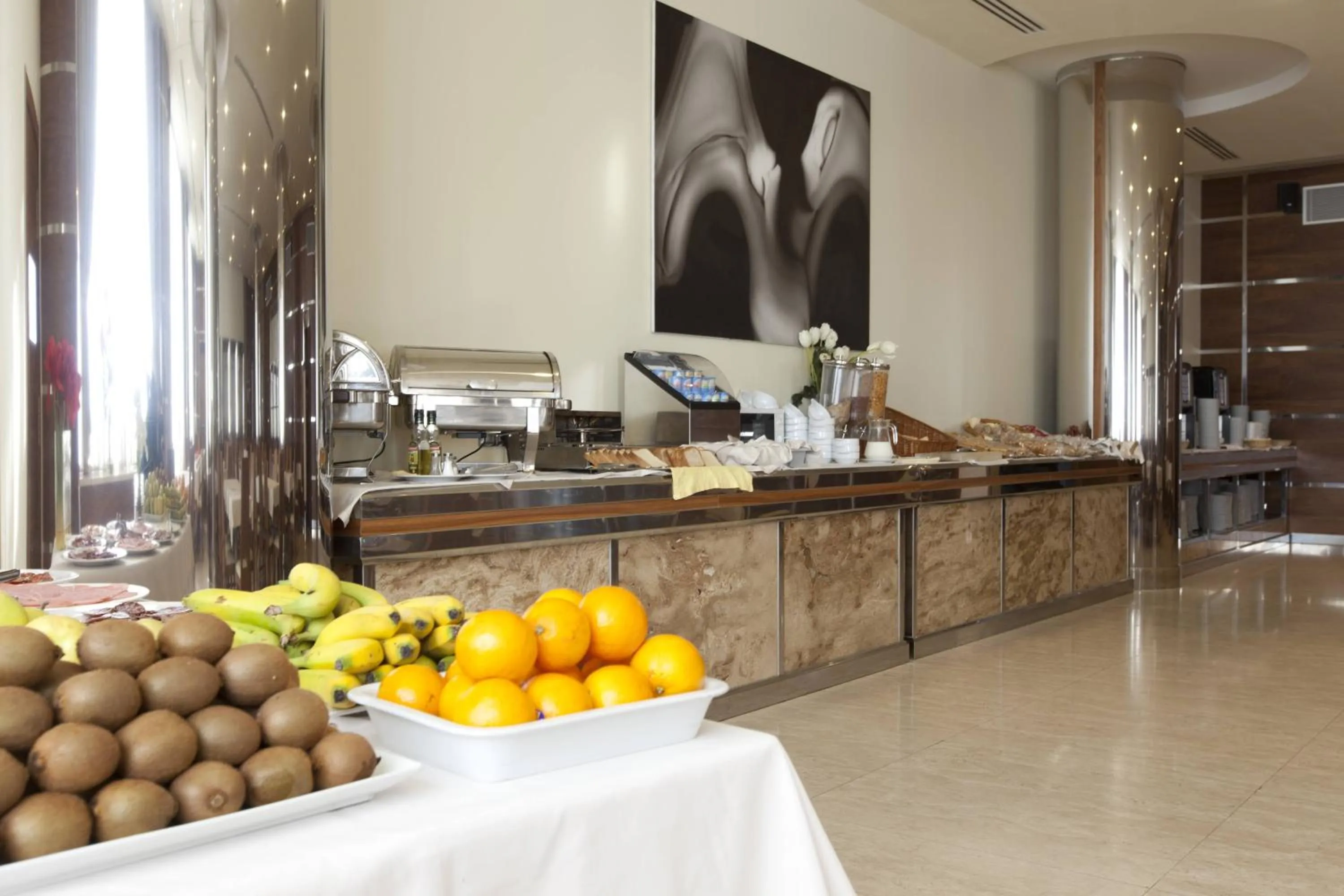 Restaurant/places to eat in Gran Hotel Corona Sol