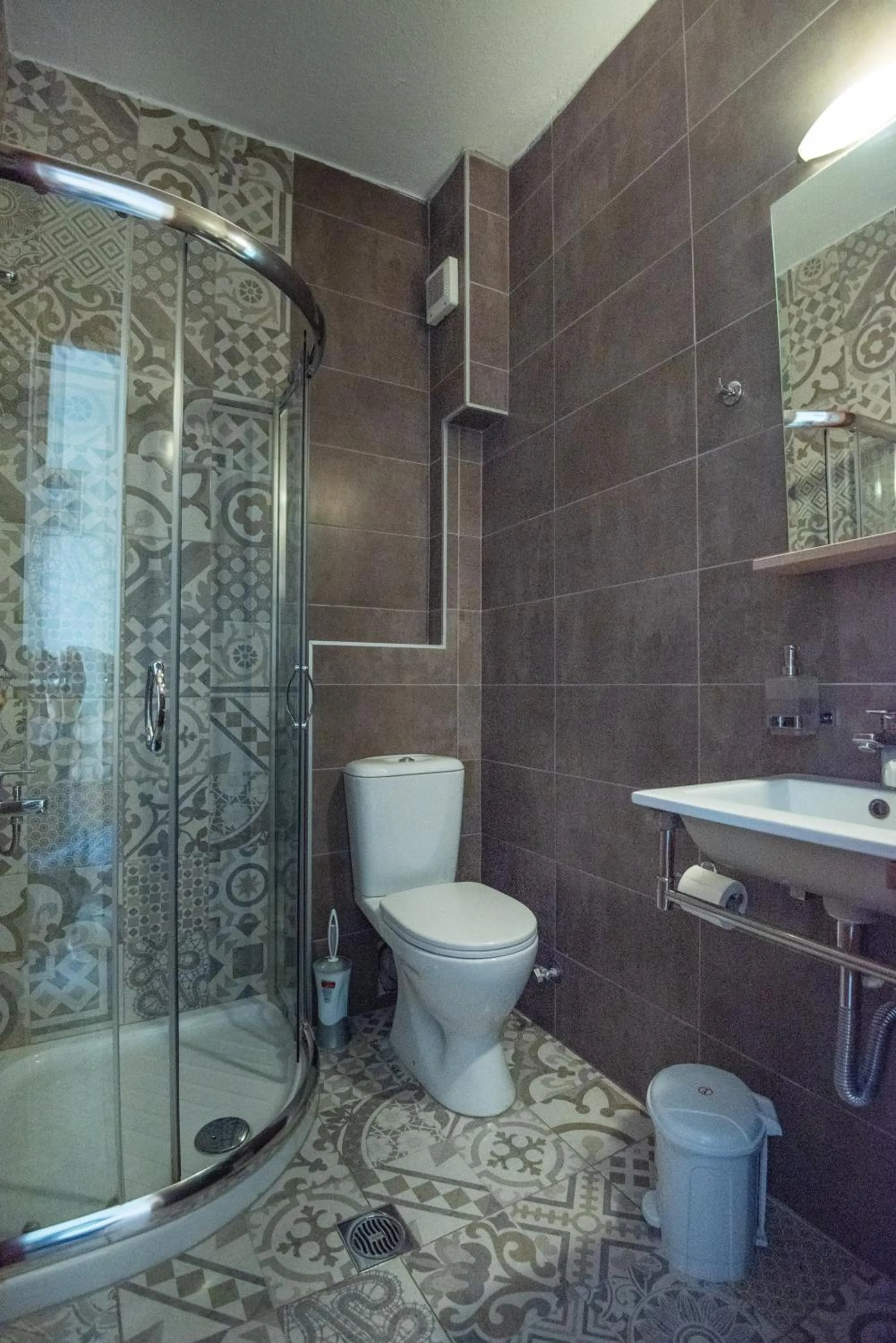 Bathroom in Domus Inn