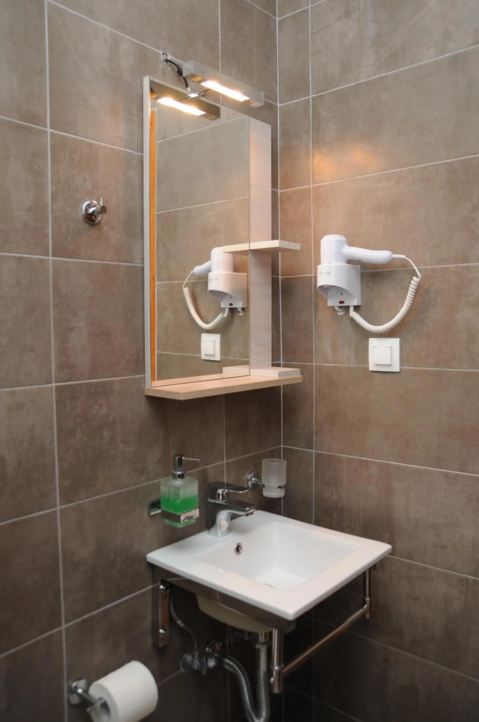 Bathroom in Domus Inn