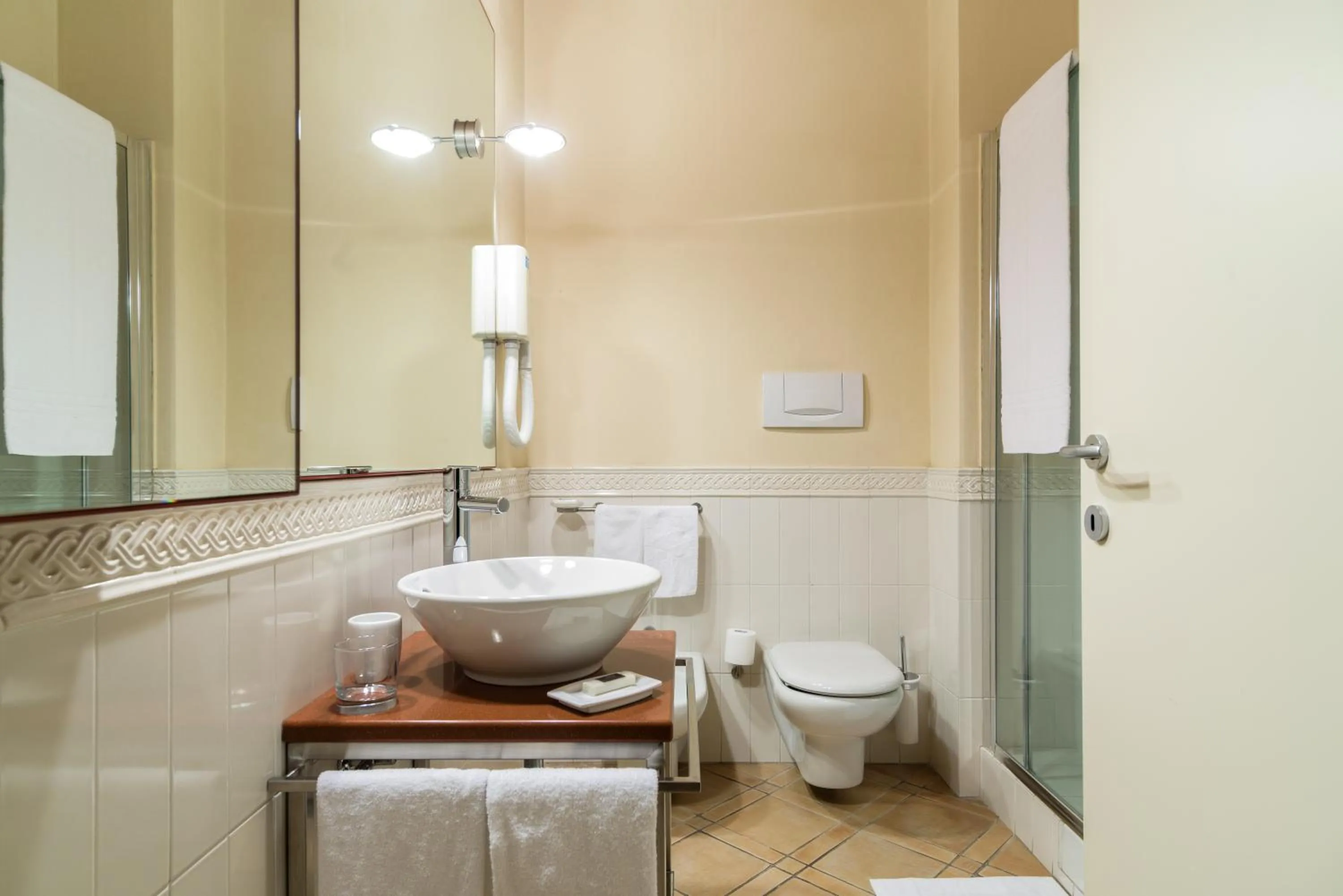 Bathroom in Ascanio Sforza - Suites & Apartments