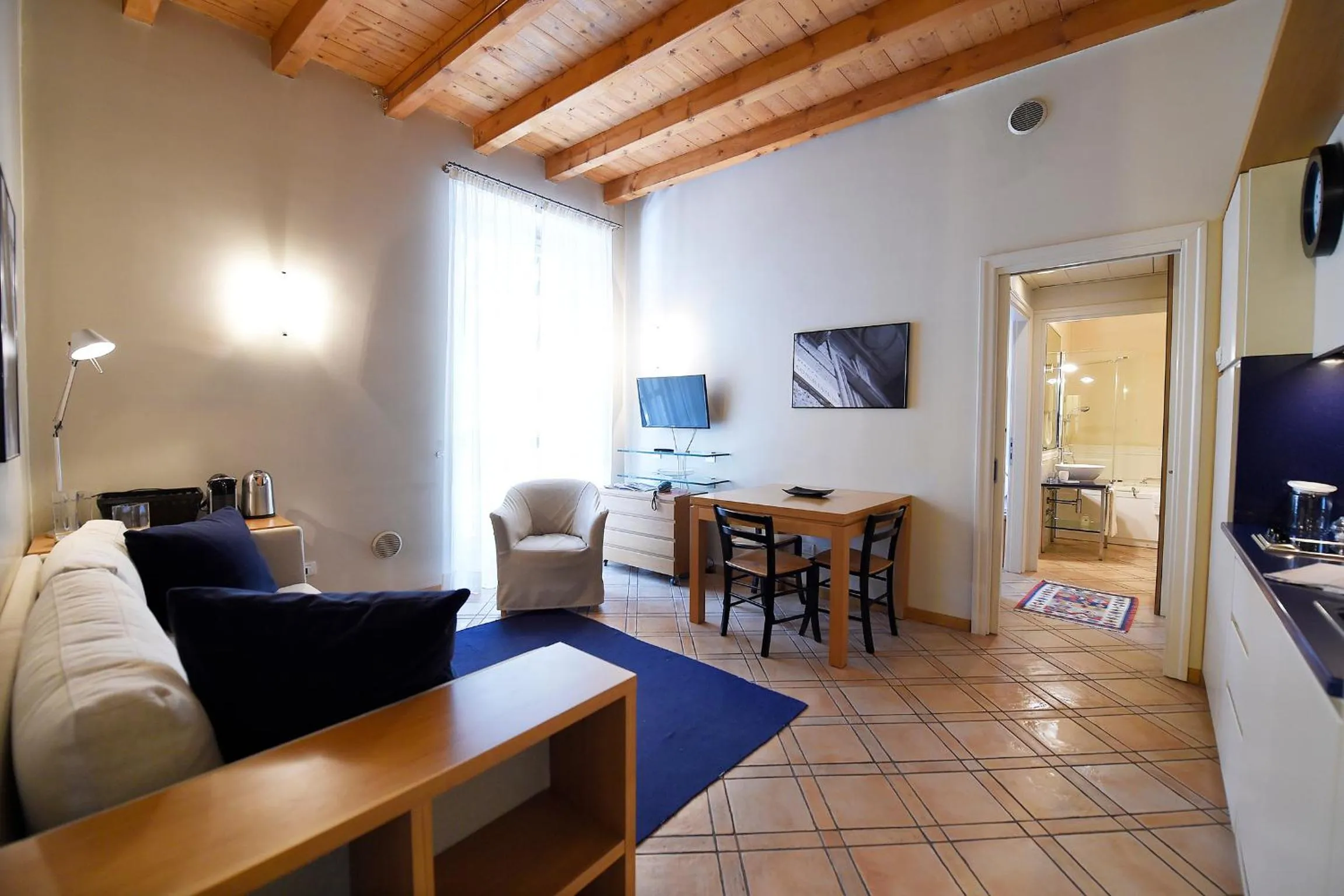 Kitchen or kitchenette in Ascanio Sforza - Suites & Apartments