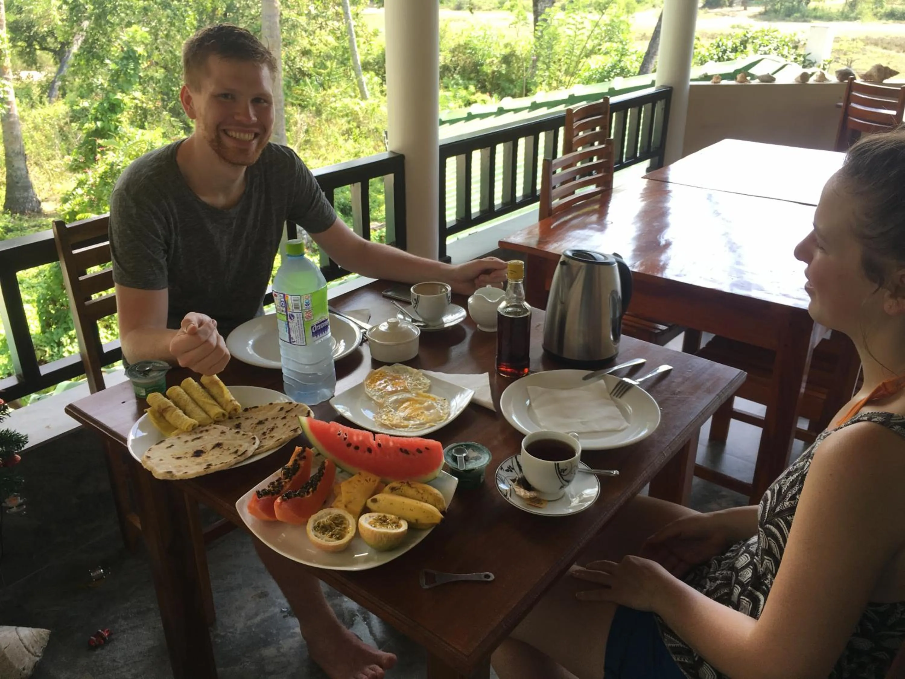 Restaurant/places to eat in All View Resort