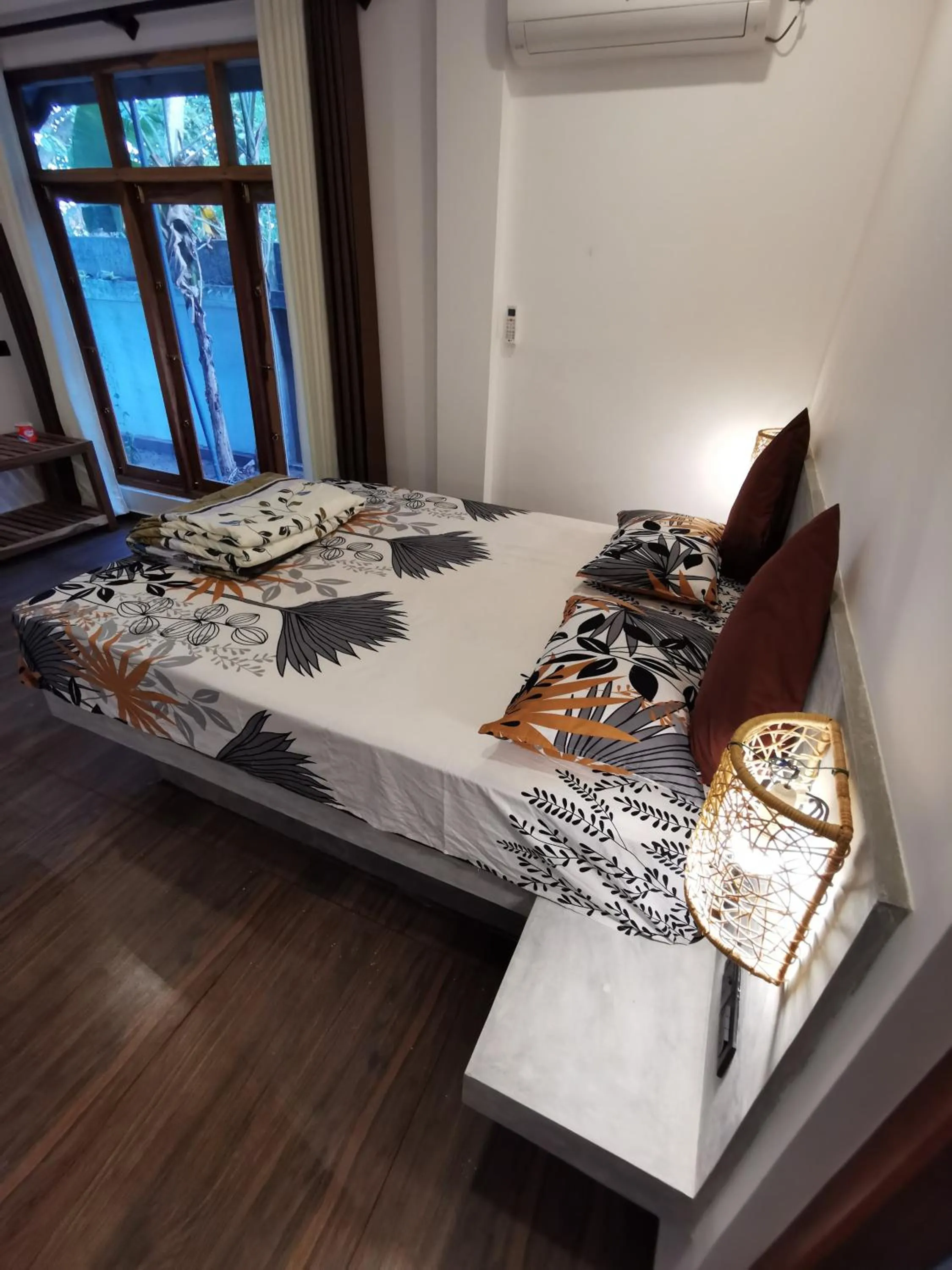 Photo of the whole room, Bed in All View Resort